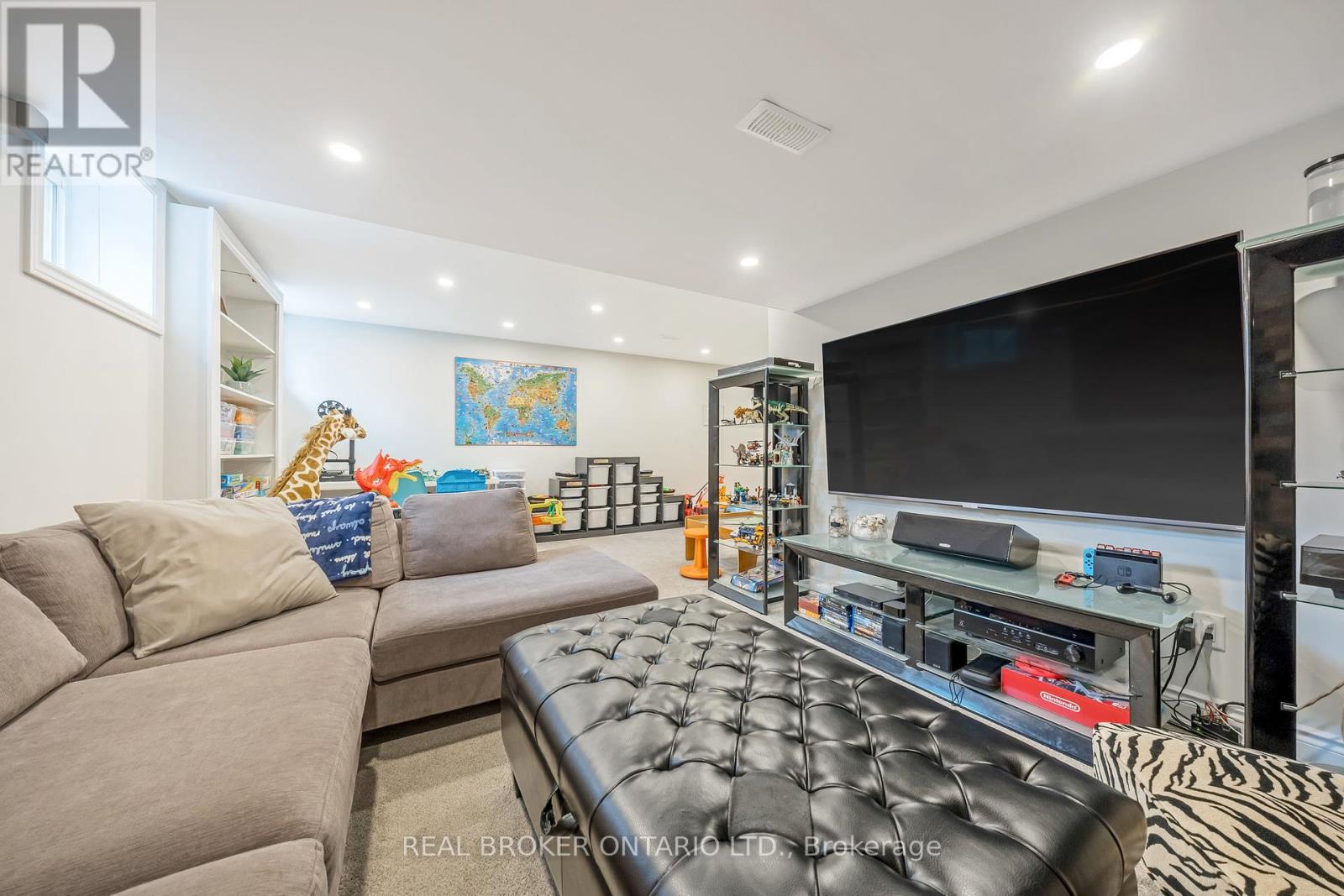 41 Diamond Leaf Lane, Halton Hills (Georgetown), Ontario  L7G 0G7 - Photo 33 - W12421557