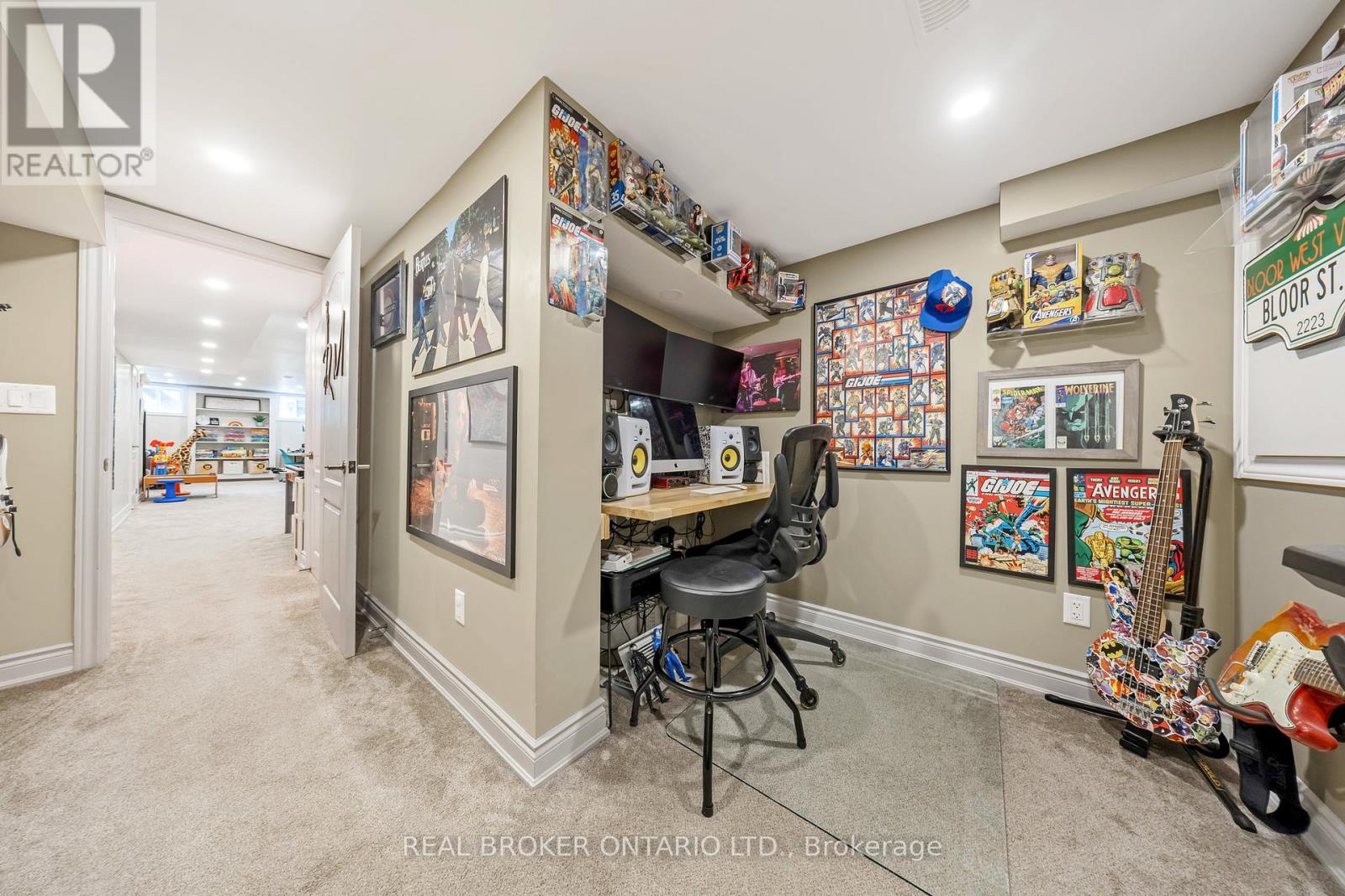 41 Diamond Leaf Lane, Halton Hills (Georgetown), Ontario  L7G 0G7 - Photo 35 - W12421557