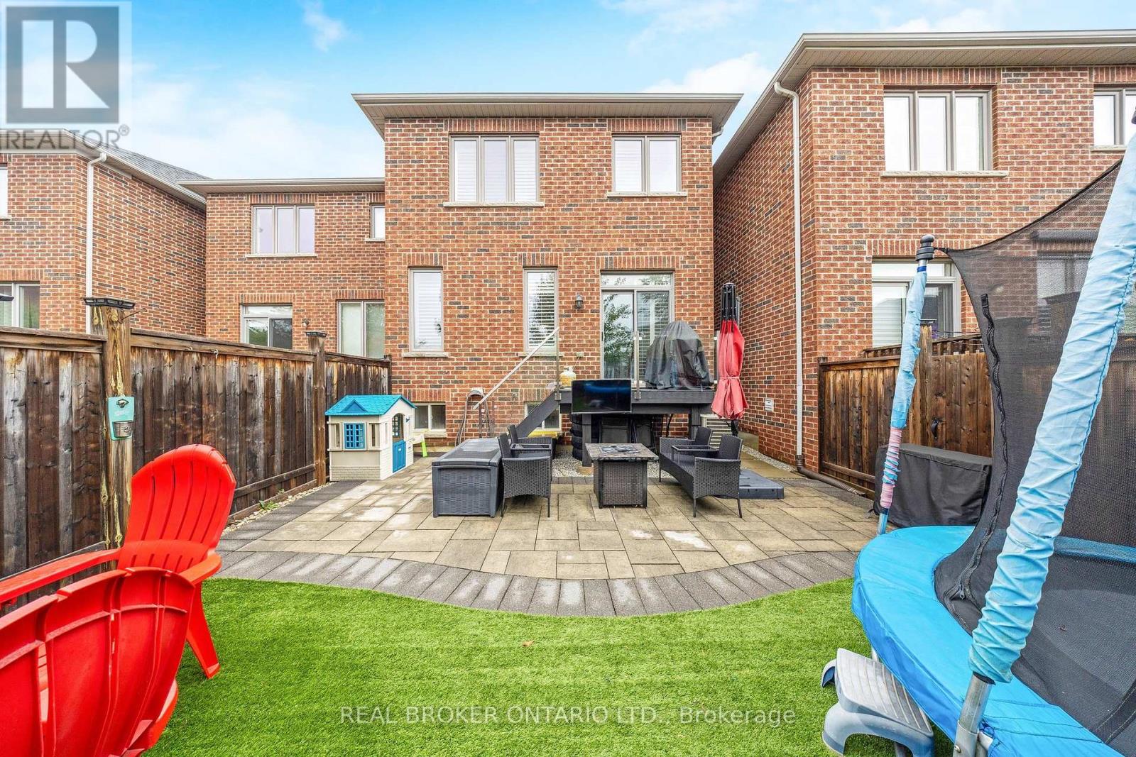 41 Diamond Leaf Lane, Halton Hills (Georgetown), Ontario  L7G 0G7 - Photo 37 - W12421557