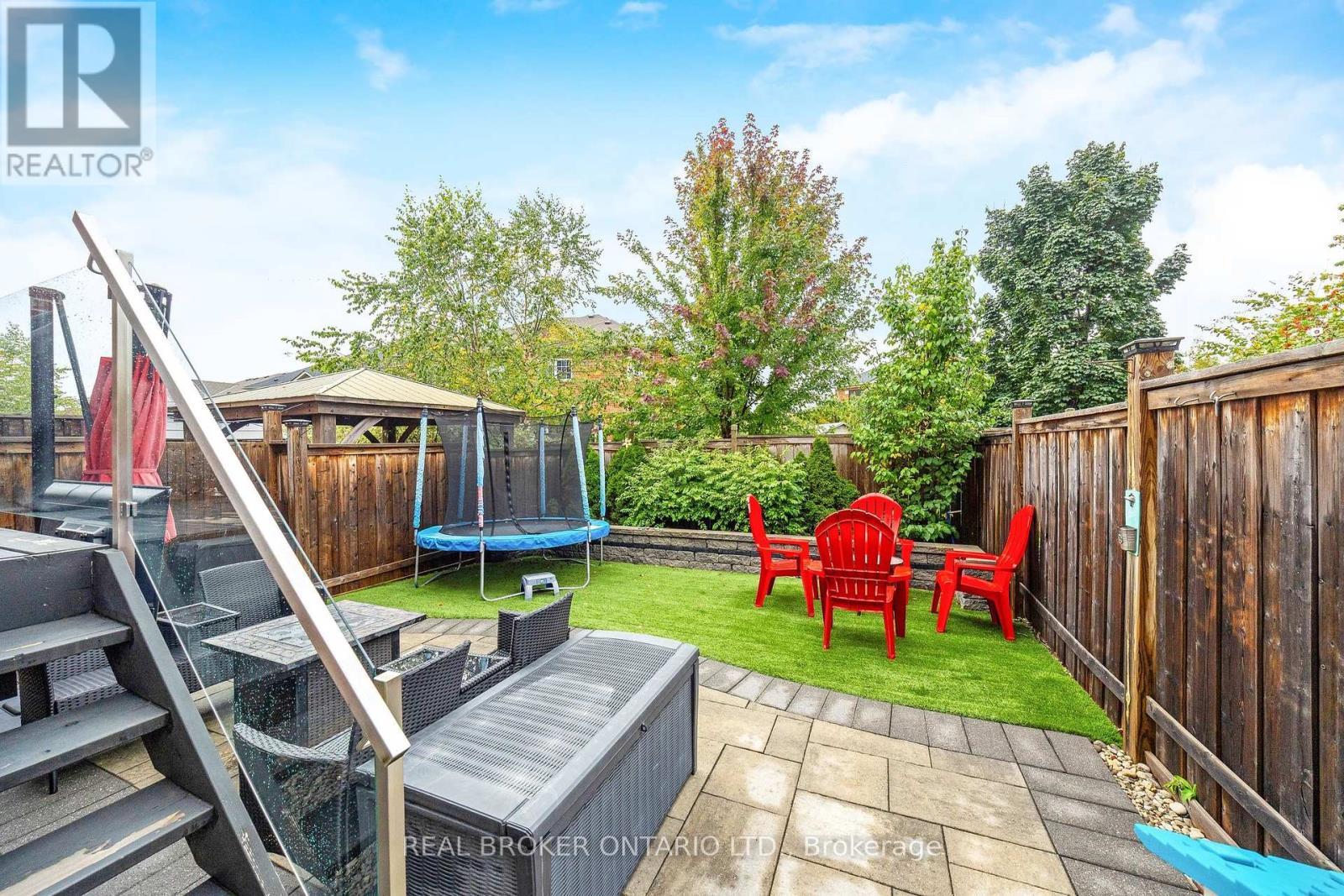 41 Diamond Leaf Lane, Halton Hills (Georgetown), Ontario  L7G 0G7 - Photo 38 - W12421557