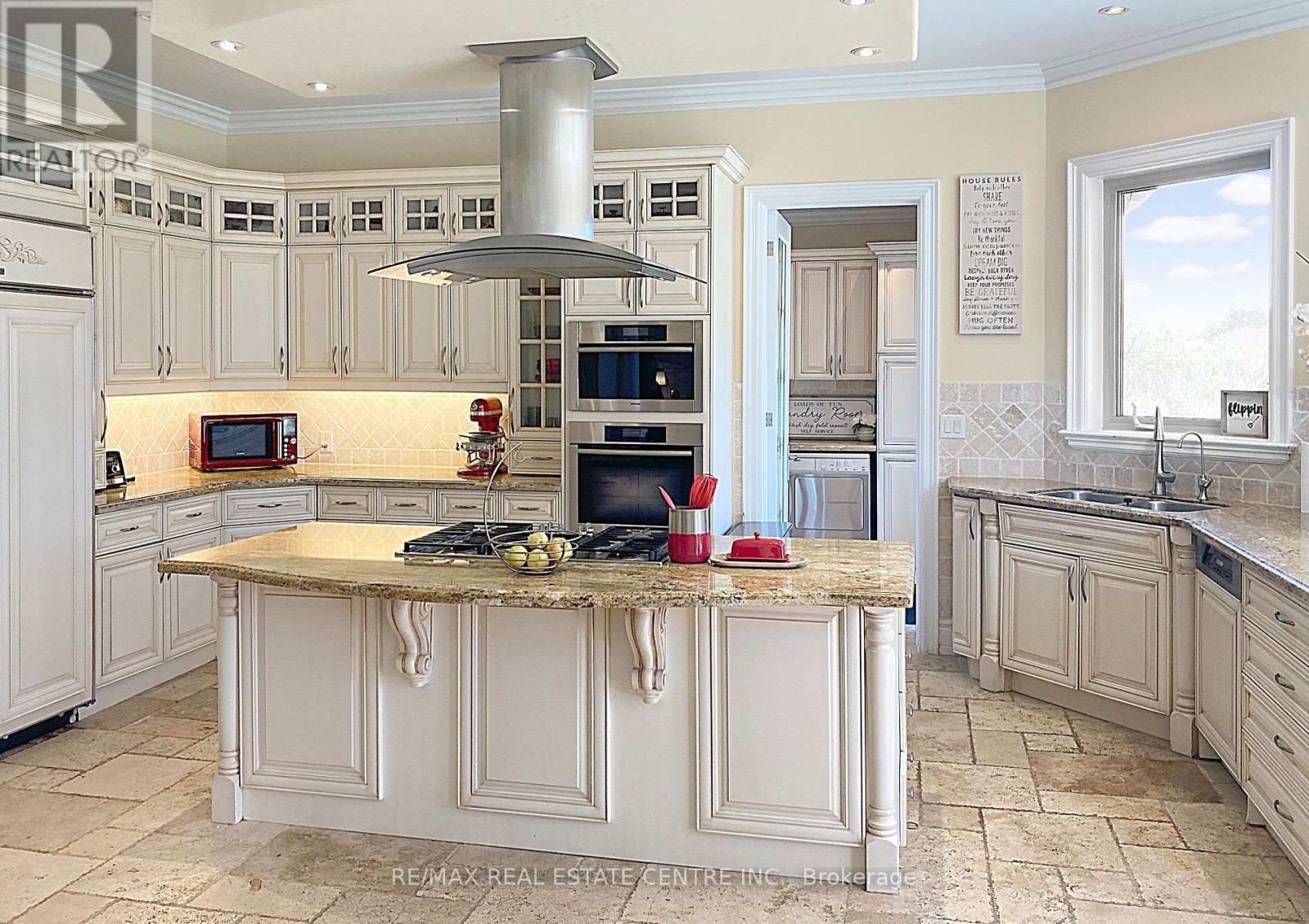 16282 27 Side Road, Halton Hills (Rural Halton Hills), Ontario  L0P 1N0 - Photo 13 - W12424452