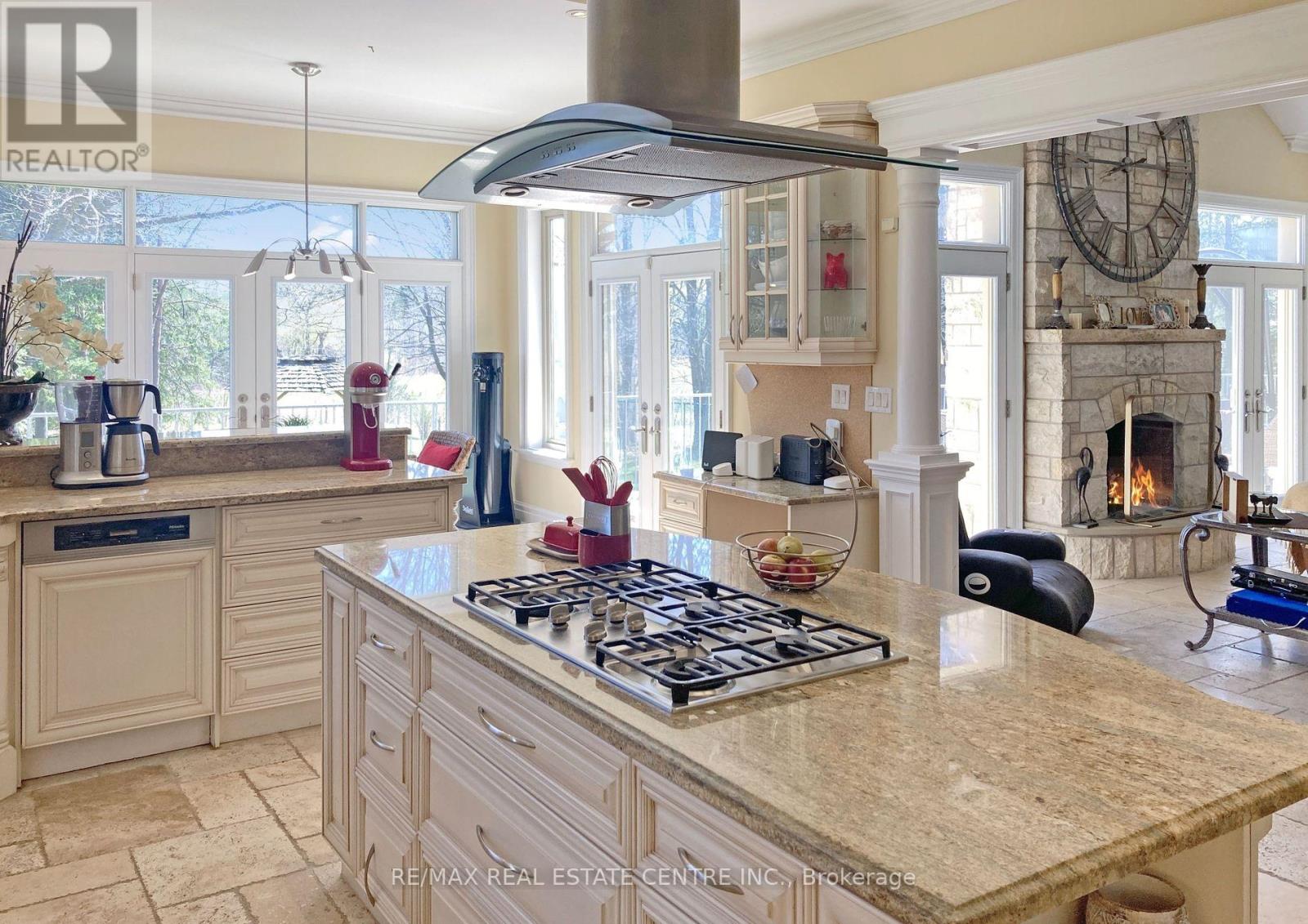 16282 27 Side Road, Halton Hills (Rural Halton Hills), Ontario  L0P 1N0 - Photo 16 - W12424452