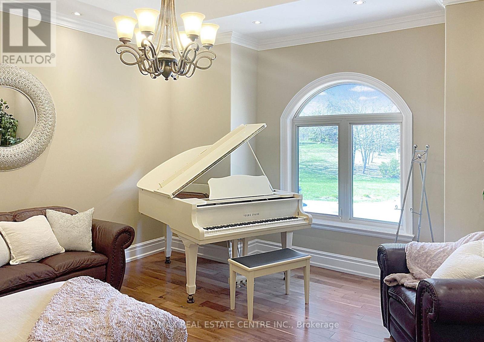 16282 27 Side Road, Halton Hills (Rural Halton Hills), Ontario  L0P 1N0 - Photo 21 - W12424452