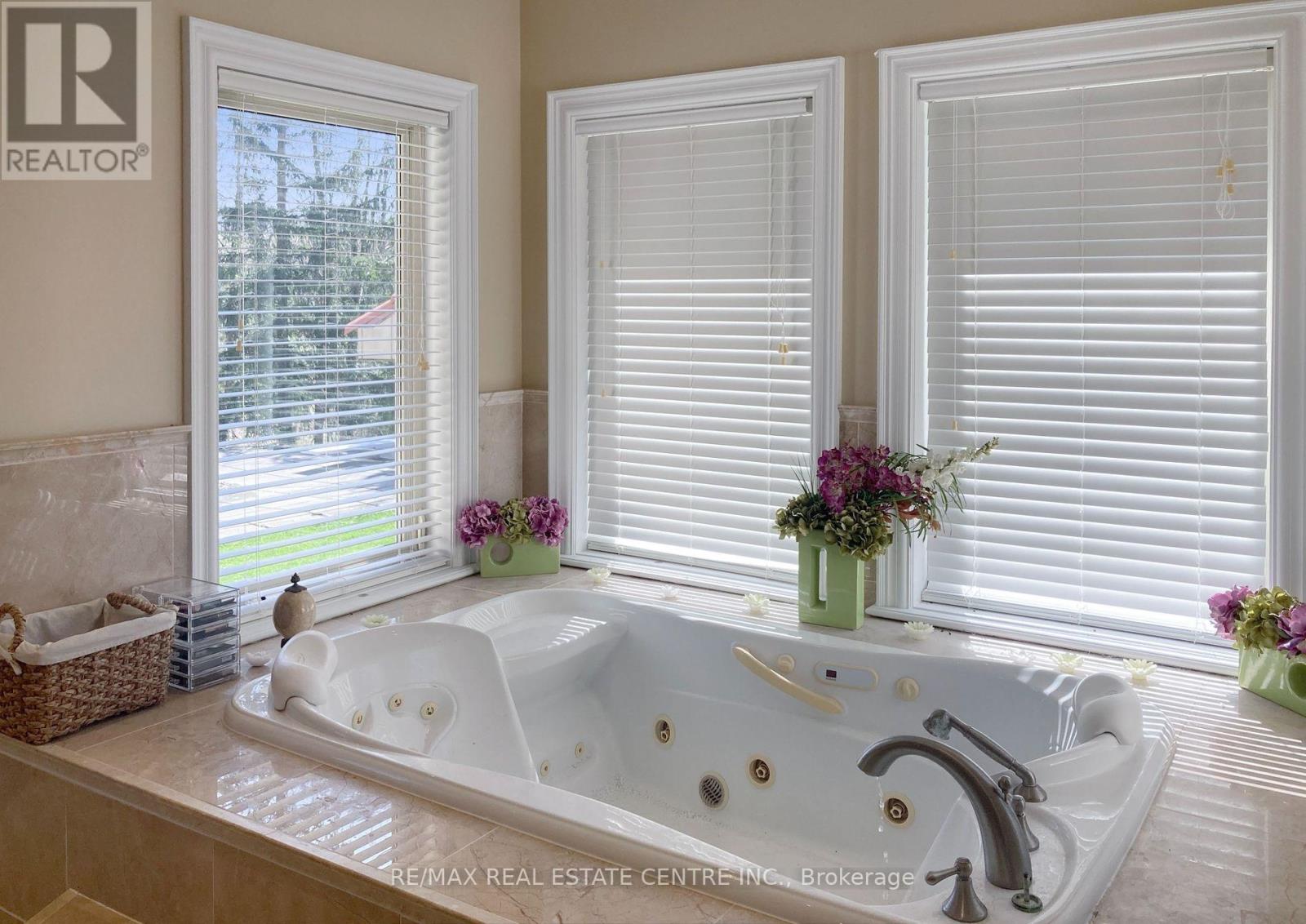 16282 27 Side Road, Halton Hills (Rural Halton Hills), Ontario  L0P 1N0 - Photo 24 - W12424452