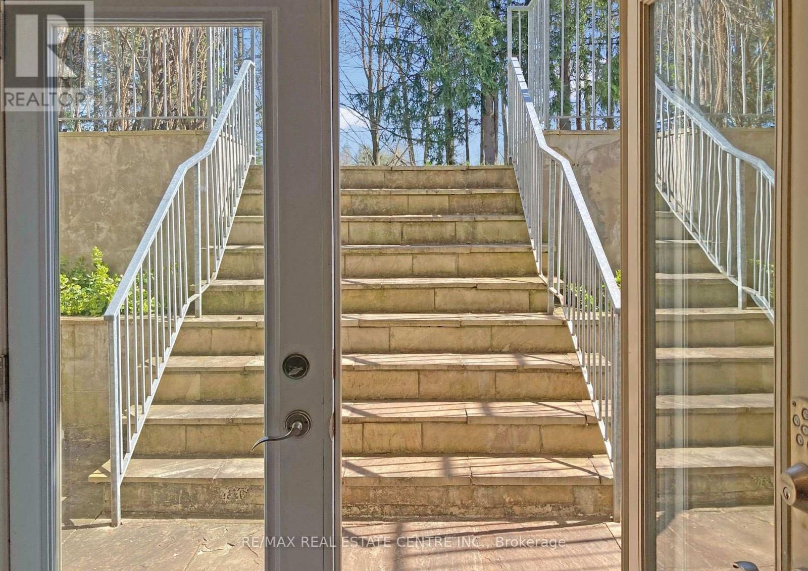 16282 27 Side Road, Halton Hills (Rural Halton Hills), Ontario  L0P 1N0 - Photo 27 - W12424452