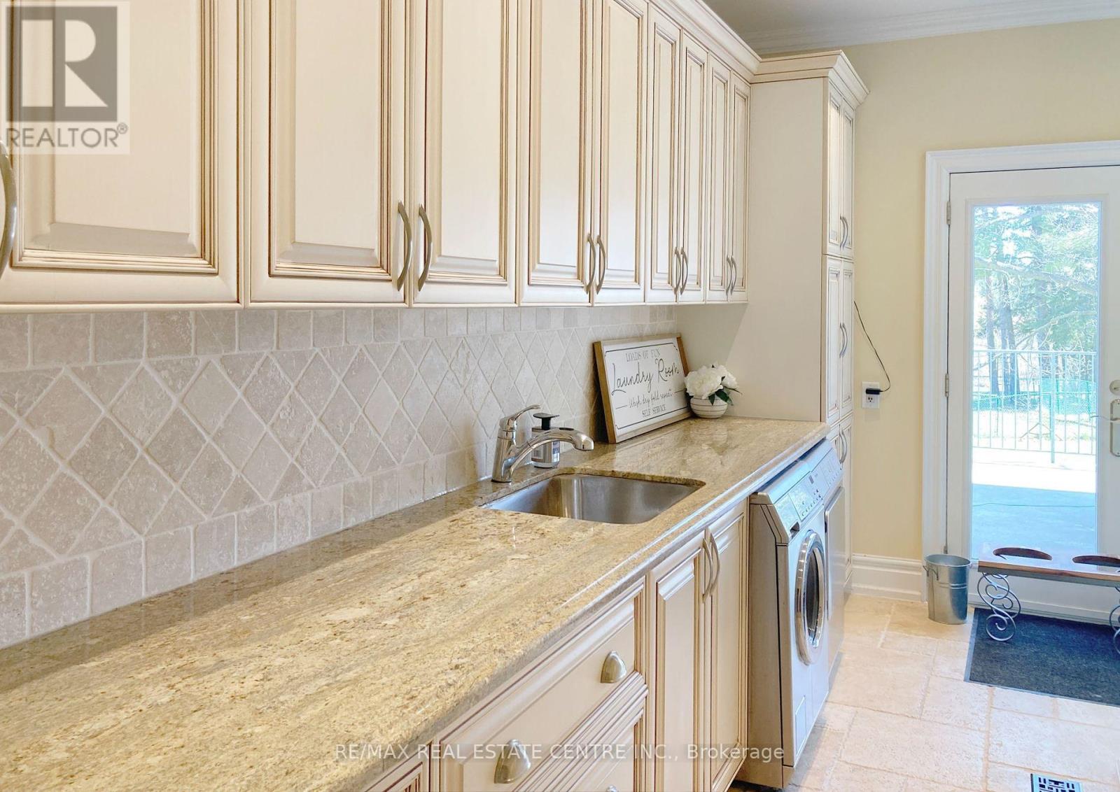 16282 27 Side Road, Halton Hills (Rural Halton Hills), Ontario  L0P 1N0 - Photo 28 - W12424452