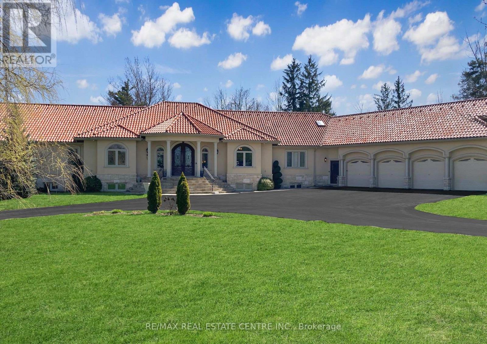 16282 27 Side Road, Halton Hills (Rural Halton Hills), Ontario  L0P 1N0 - Photo 5 - W12424452