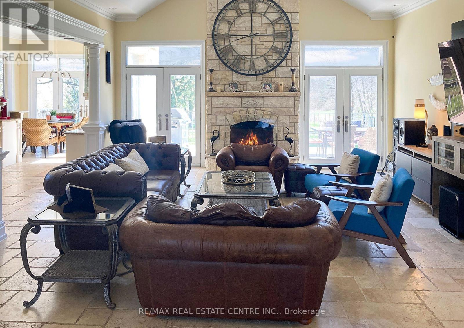 16282 27 Side Road, Halton Hills (Rural Halton Hills), Ontario  L0P 1N0 - Photo 9 - W12424452