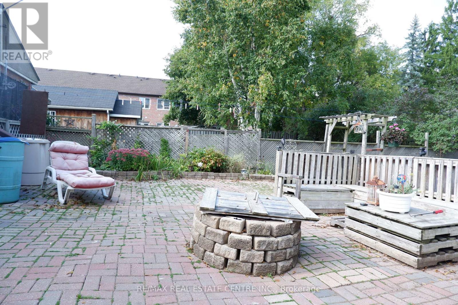 61 Cook Street, Halton Hills (Ac Acton), Ontario  L7J 1Z5 - Photo 22 - W12426706