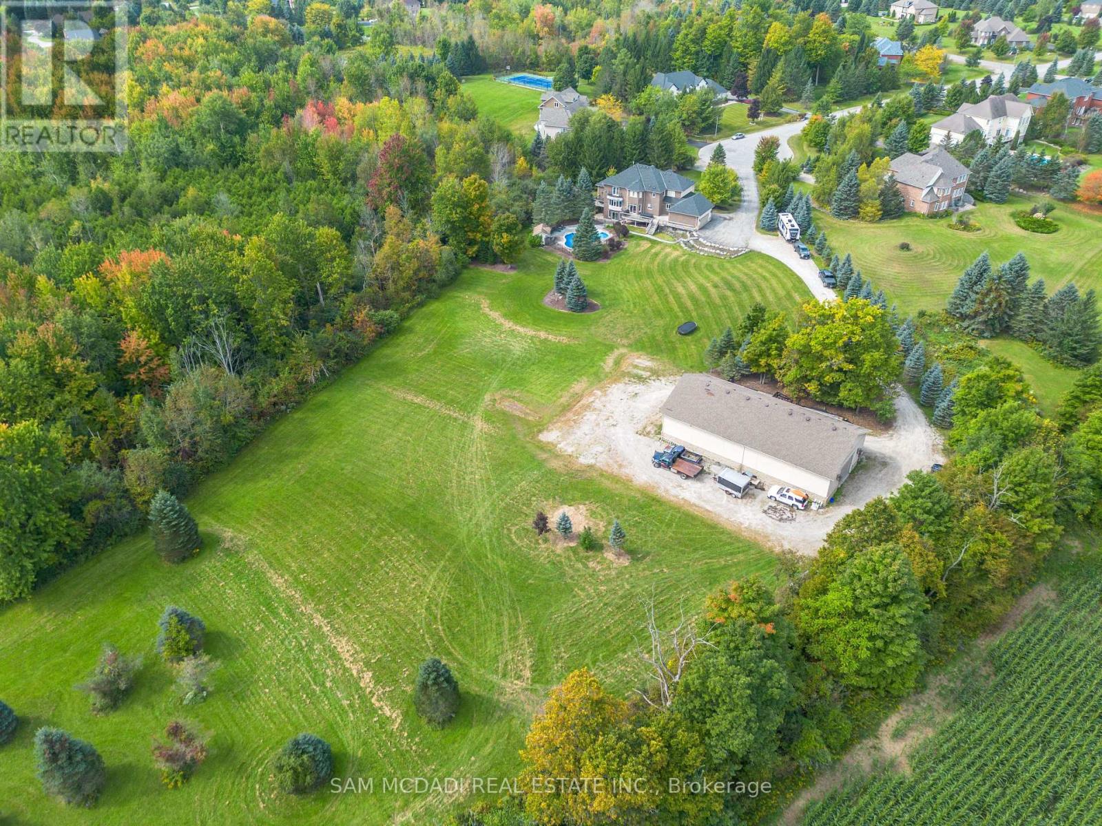 11170 Menzies Court, Milton (Brookville/haltonville), Ontario  L0P 1B0 - Photo 39 - W12429274