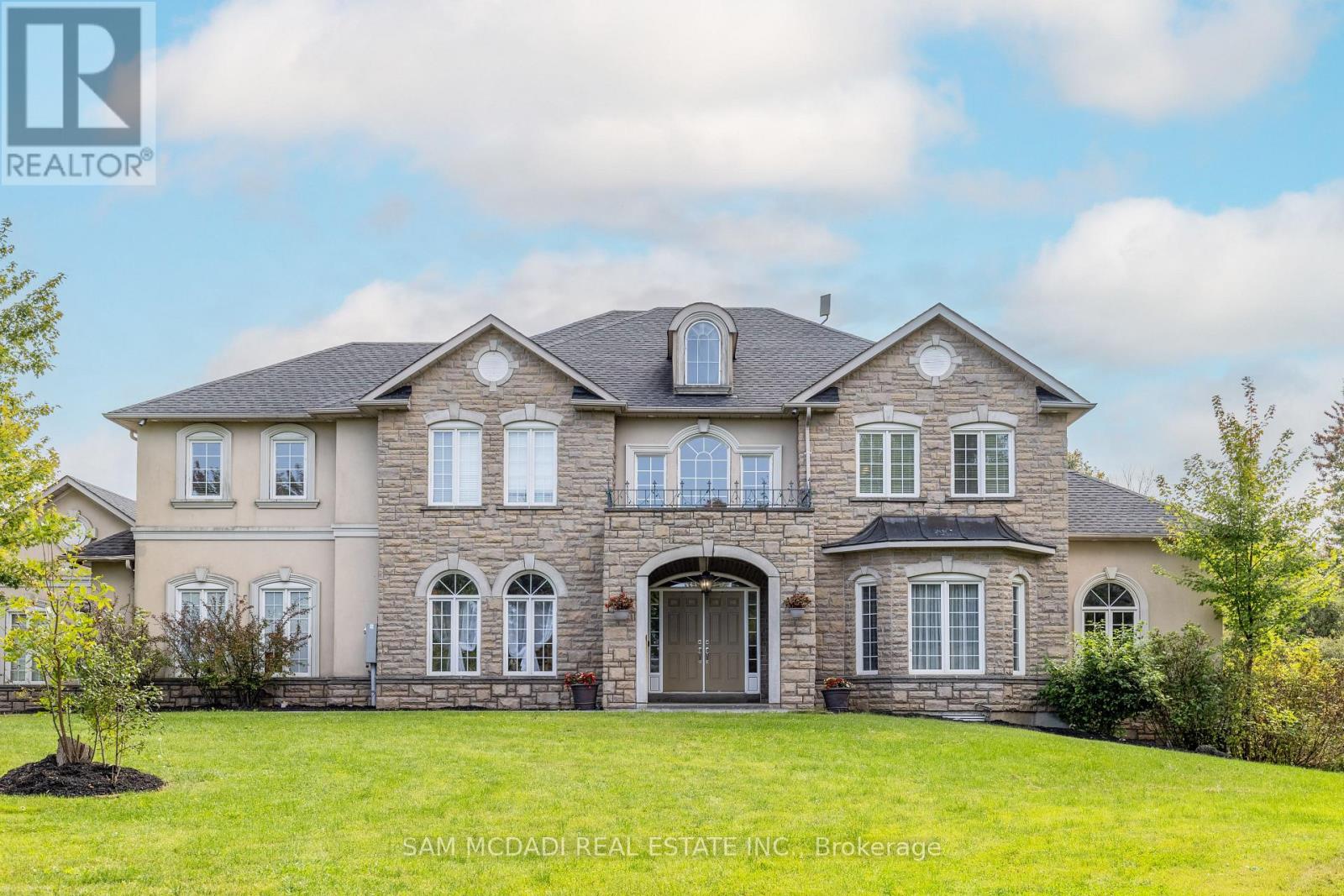 11170 Menzies Court, Milton (Brookville/haltonville), Ontario  L0P 1B0 - Photo 46 - W12429274