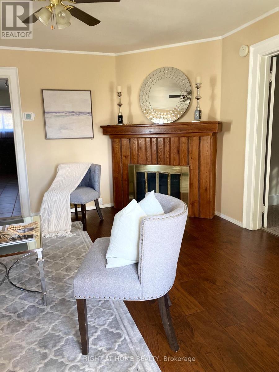 51 Frederick Street S, Halton Hills (Ac Acton), Ontario  L7J 2B9 - Photo 22 - W12430463