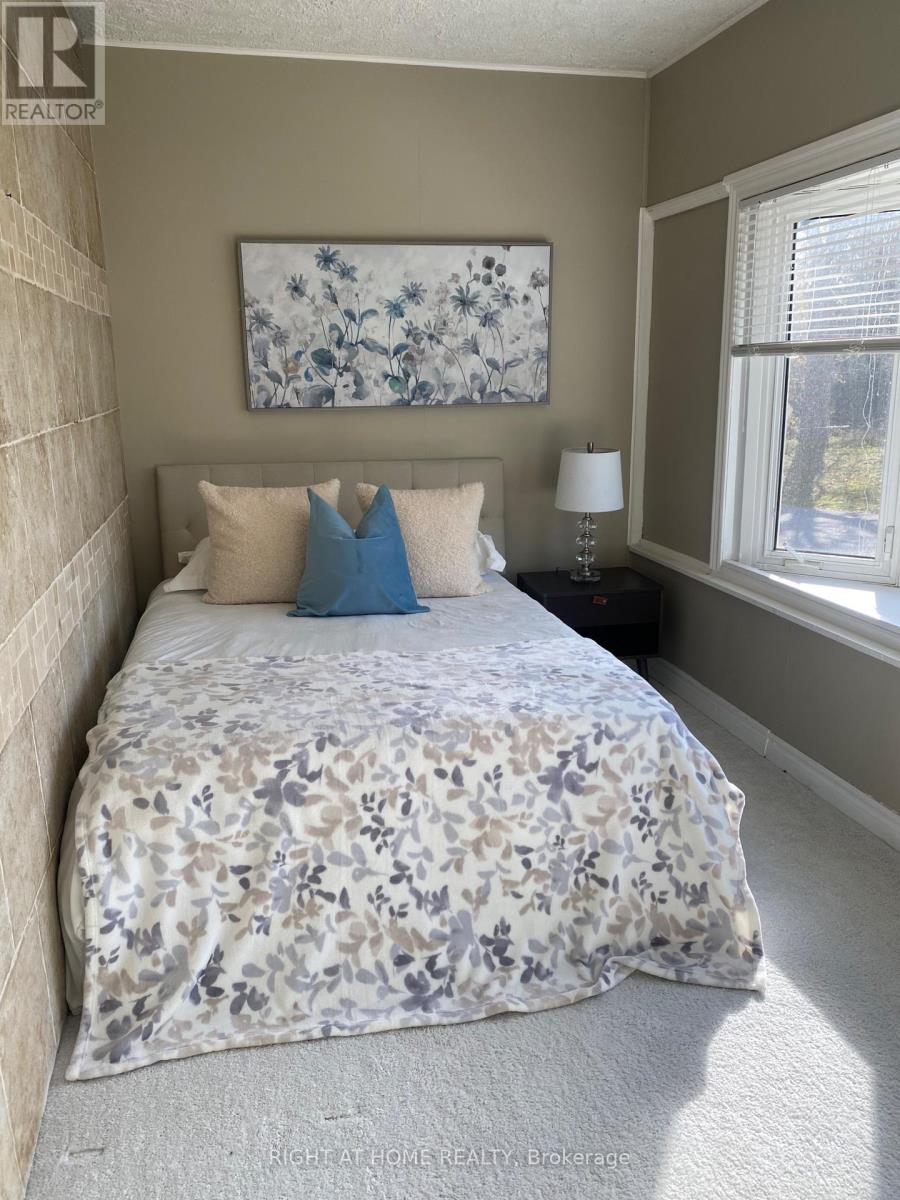 51 Frederick Street S, Halton Hills (Ac Acton), Ontario  L7J 2B9 - Photo 26 - W12430463