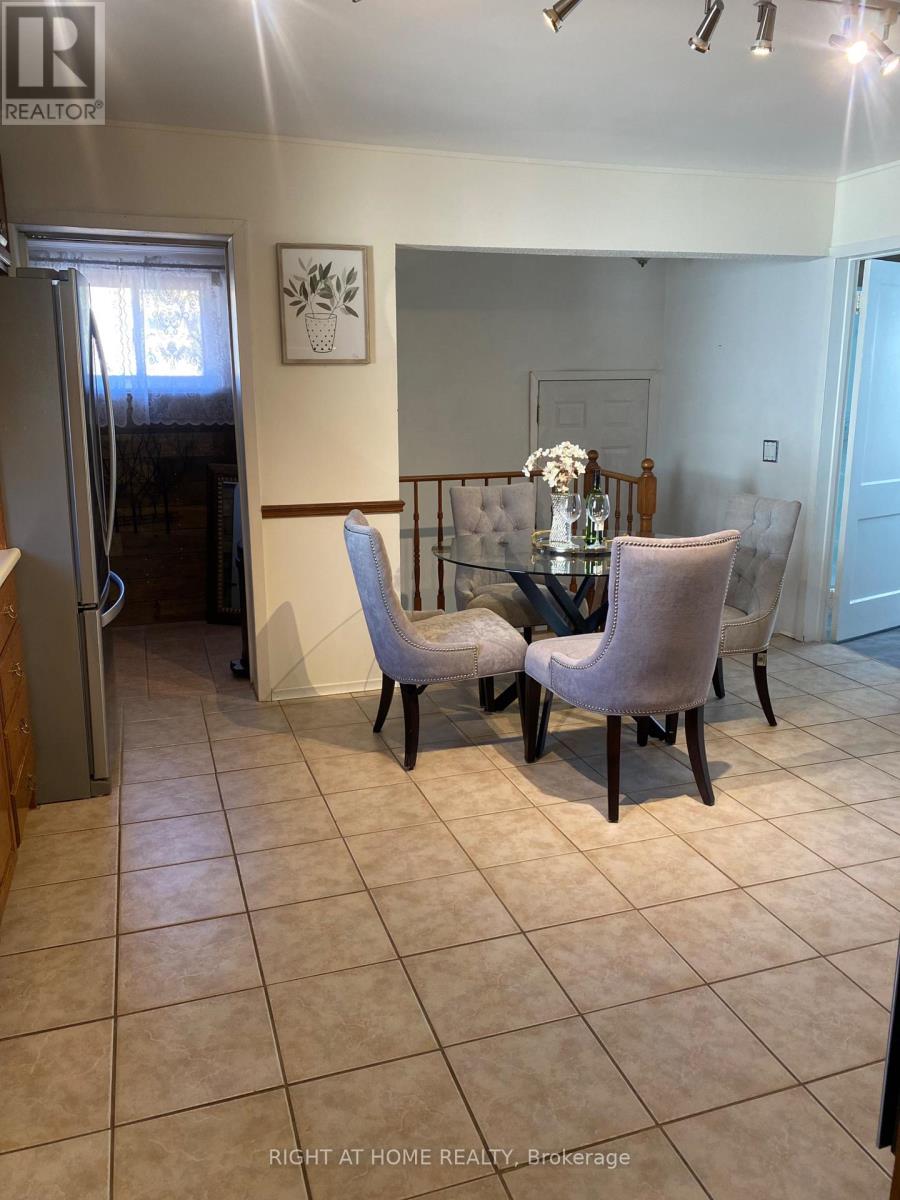 51 Frederick Street S, Halton Hills (Ac Acton), Ontario  L7J 2B9 - Photo 32 - W12430463