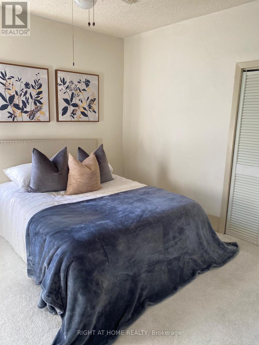 51 Frederick Street S, Halton Hills (Ac Acton), Ontario  L7J 2B9 - Photo 41 - W12430463