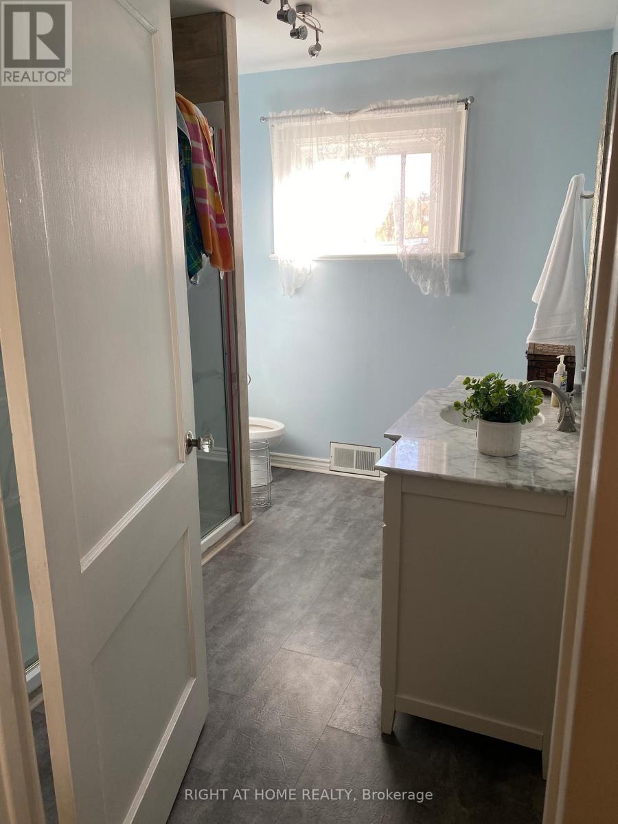 51 Frederick Street S, Halton Hills (Ac Acton), Ontario  L7J 2B9 - Photo 43 - W12430463