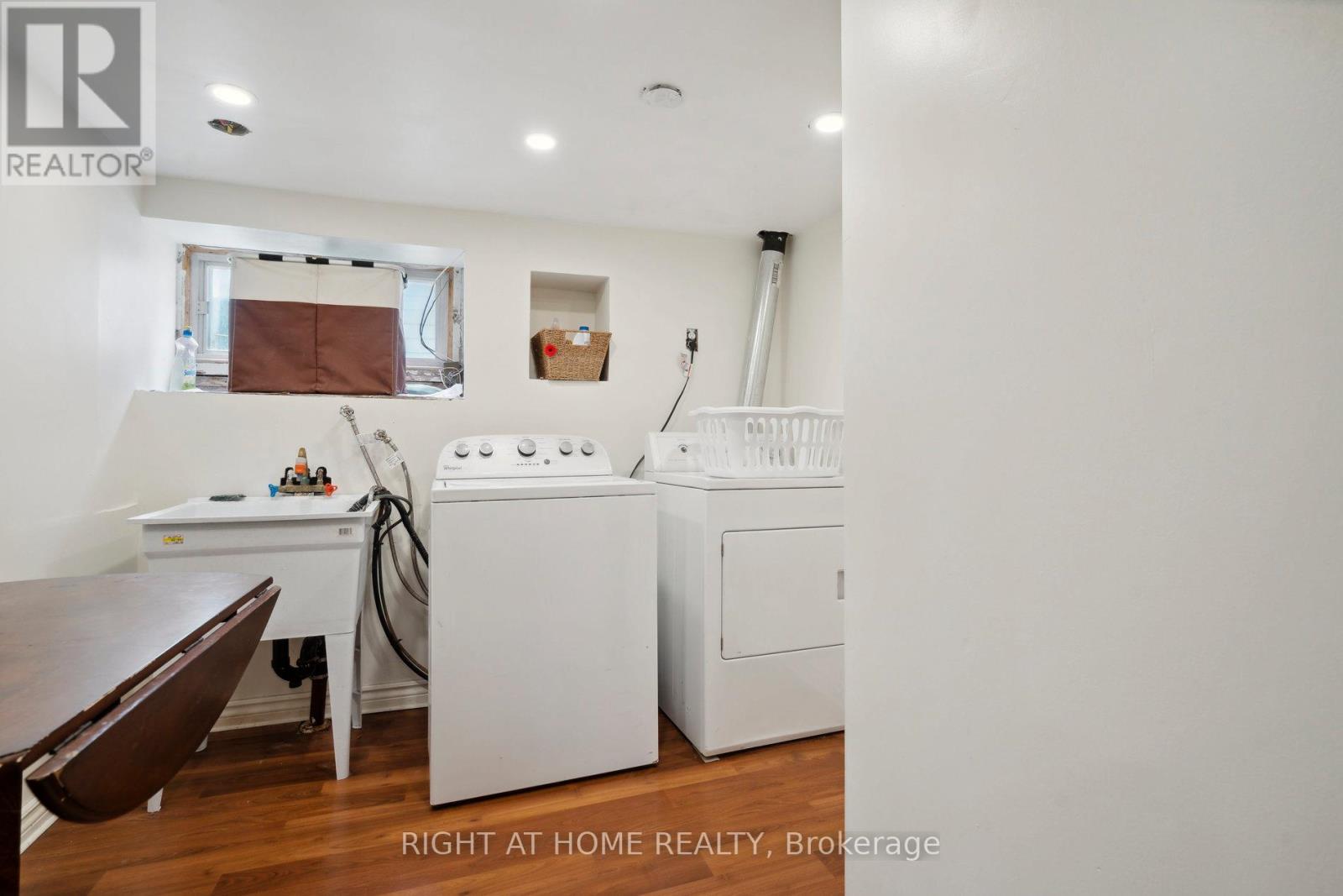 51 Frederick Street S, Halton Hills (Ac Acton), Ontario  L7J 2B9 - Photo 7 - W12430463