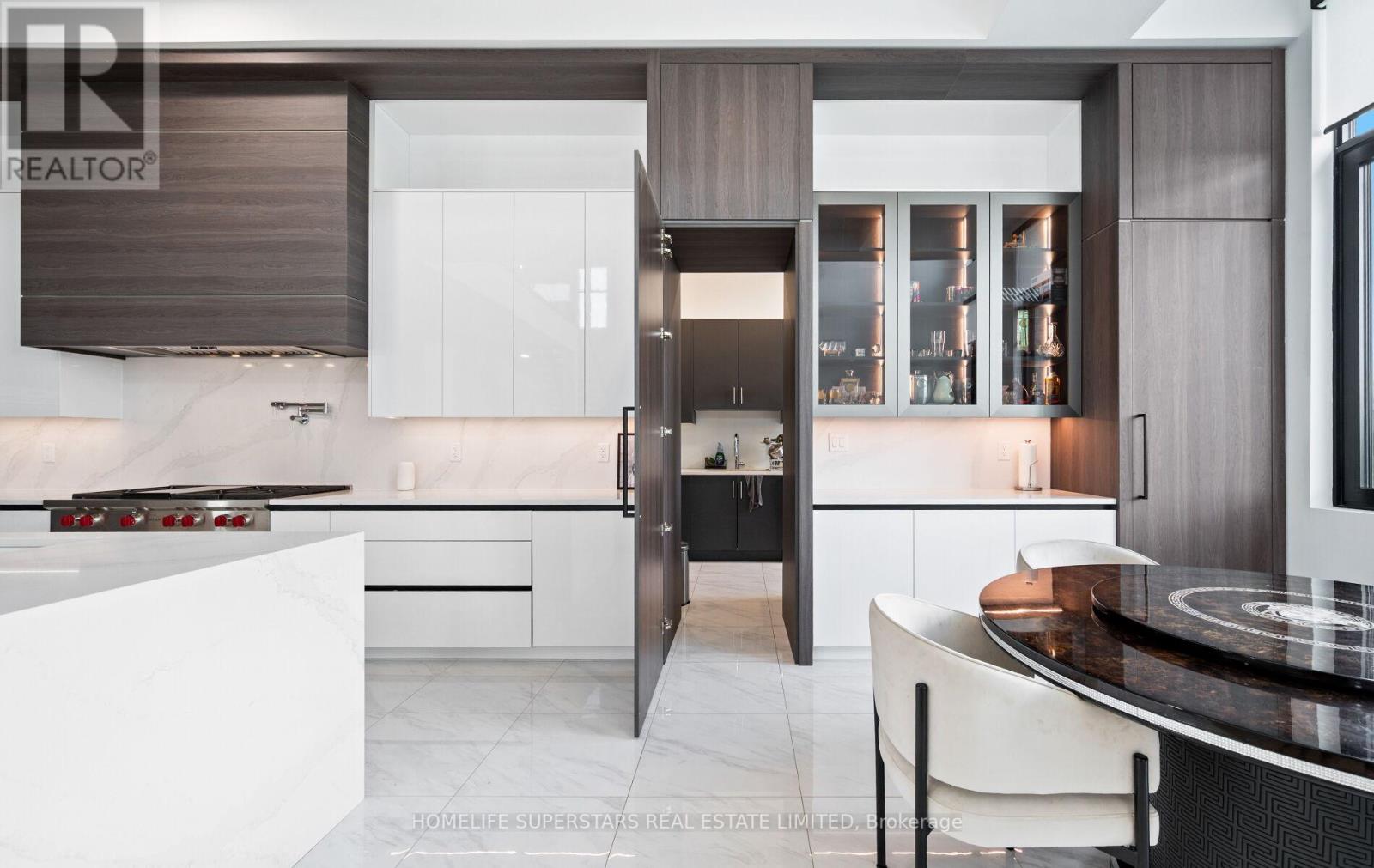 32 Sugarbush Court, Halton Hills (Rural Halton Hills), Ontario  L7G 4S7 - Photo 19 - W12433646