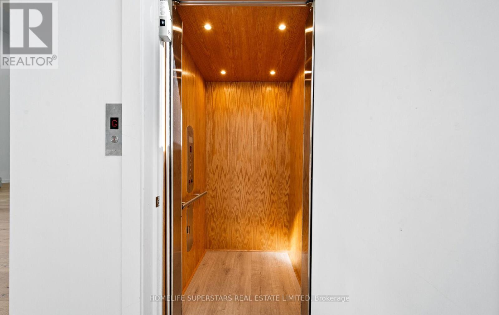 32 Sugarbush Court, Halton Hills (Rural Halton Hills), Ontario  L7G 4S7 - Photo 28 - W12433646