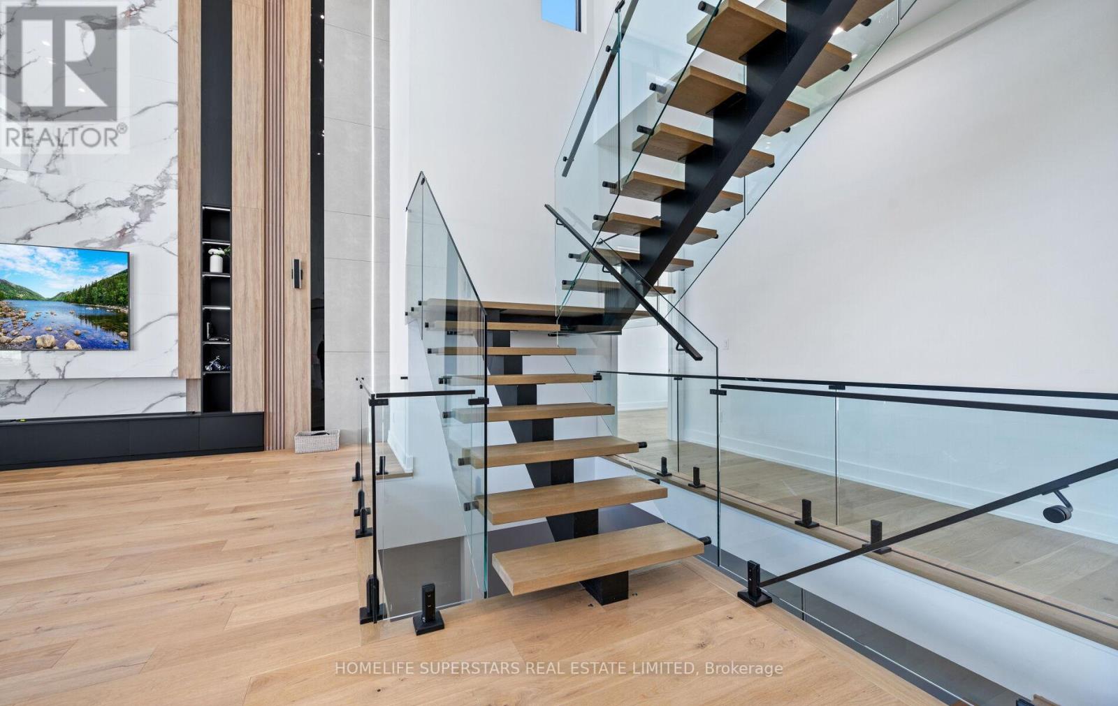 32 Sugarbush Court, Halton Hills (Rural Halton Hills), Ontario  L7G 4S7 - Photo 29 - W12433646