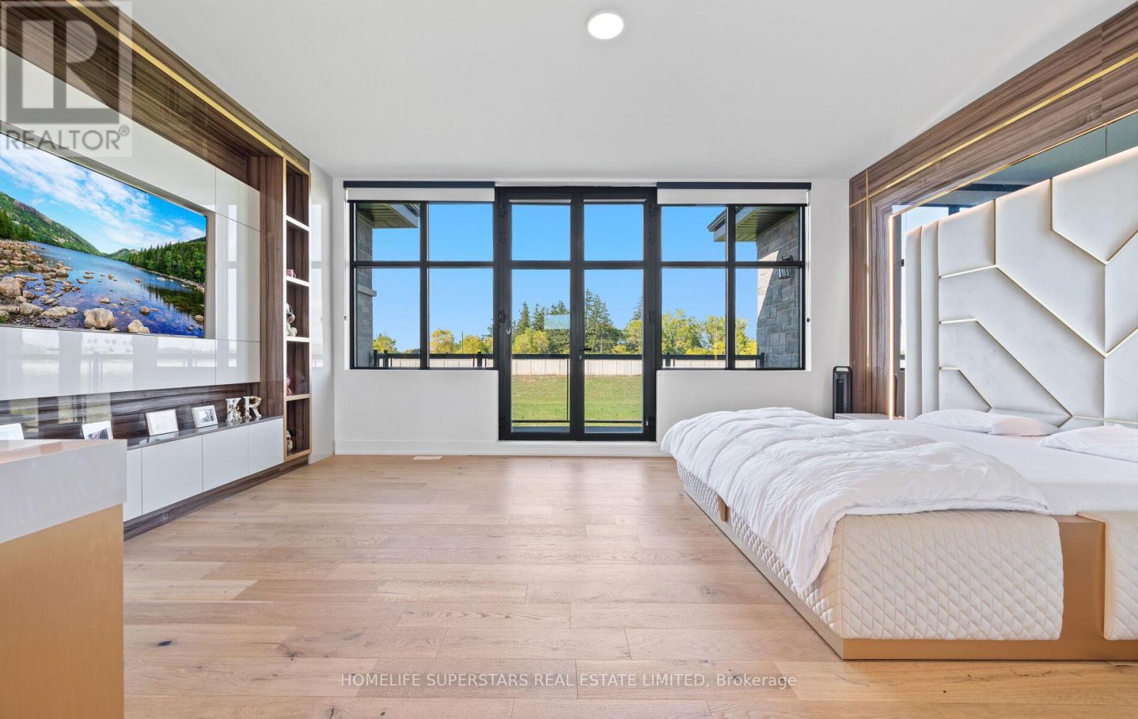 32 Sugarbush Court, Halton Hills (Rural Halton Hills), Ontario  L7G 4S7 - Photo 31 - W12433646