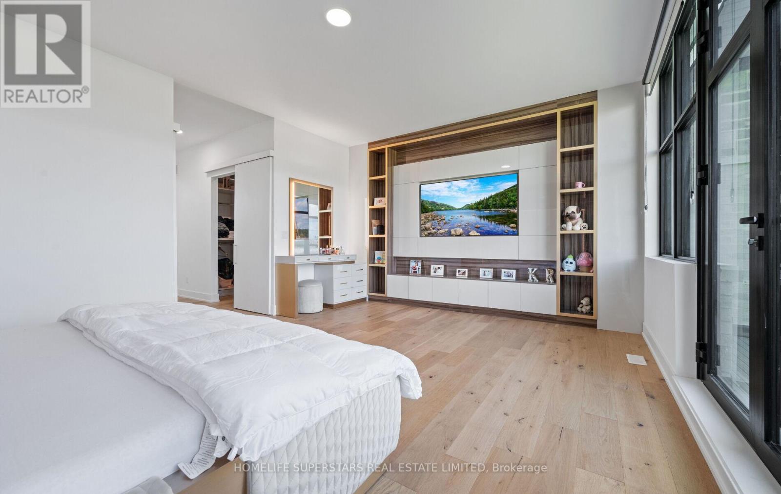 32 Sugarbush Court, Halton Hills (Rural Halton Hills), Ontario  L7G 4S7 - Photo 33 - W12433646