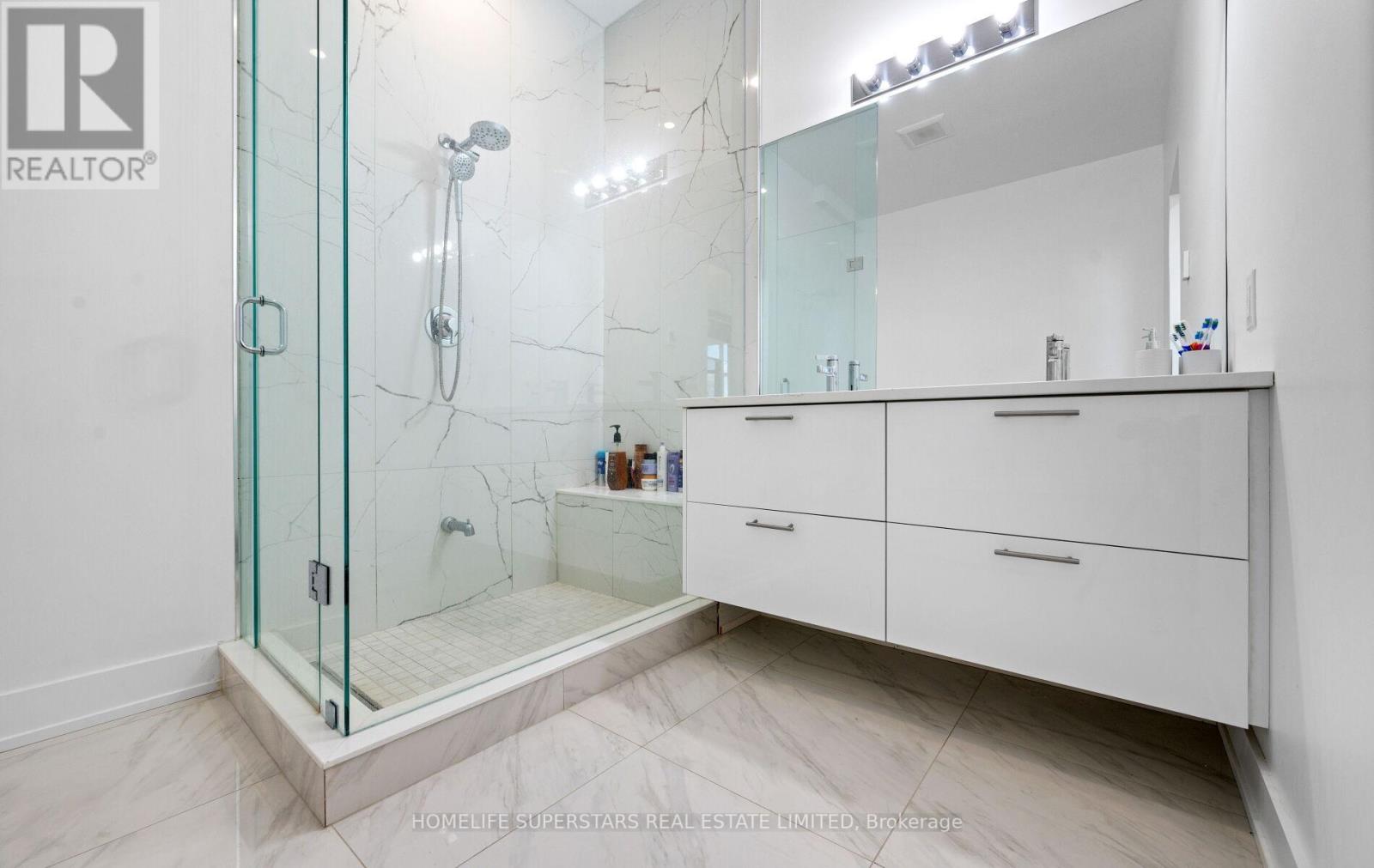 32 Sugarbush Court, Halton Hills (Rural Halton Hills), Ontario  L7G 4S7 - Photo 38 - W12433646