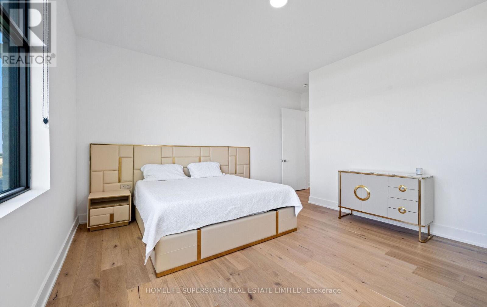 32 Sugarbush Court, Halton Hills (Rural Halton Hills), Ontario  L7G 4S7 - Photo 42 - W12433646