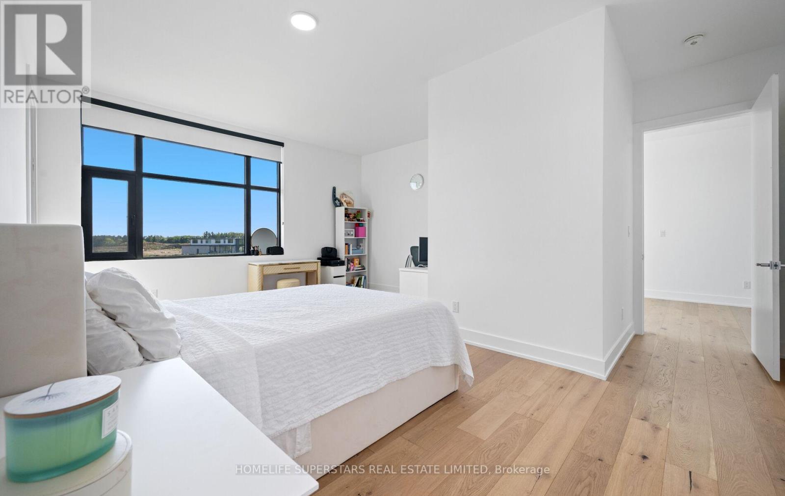 32 Sugarbush Court, Halton Hills (Rural Halton Hills), Ontario  L7G 4S7 - Photo 44 - W12433646