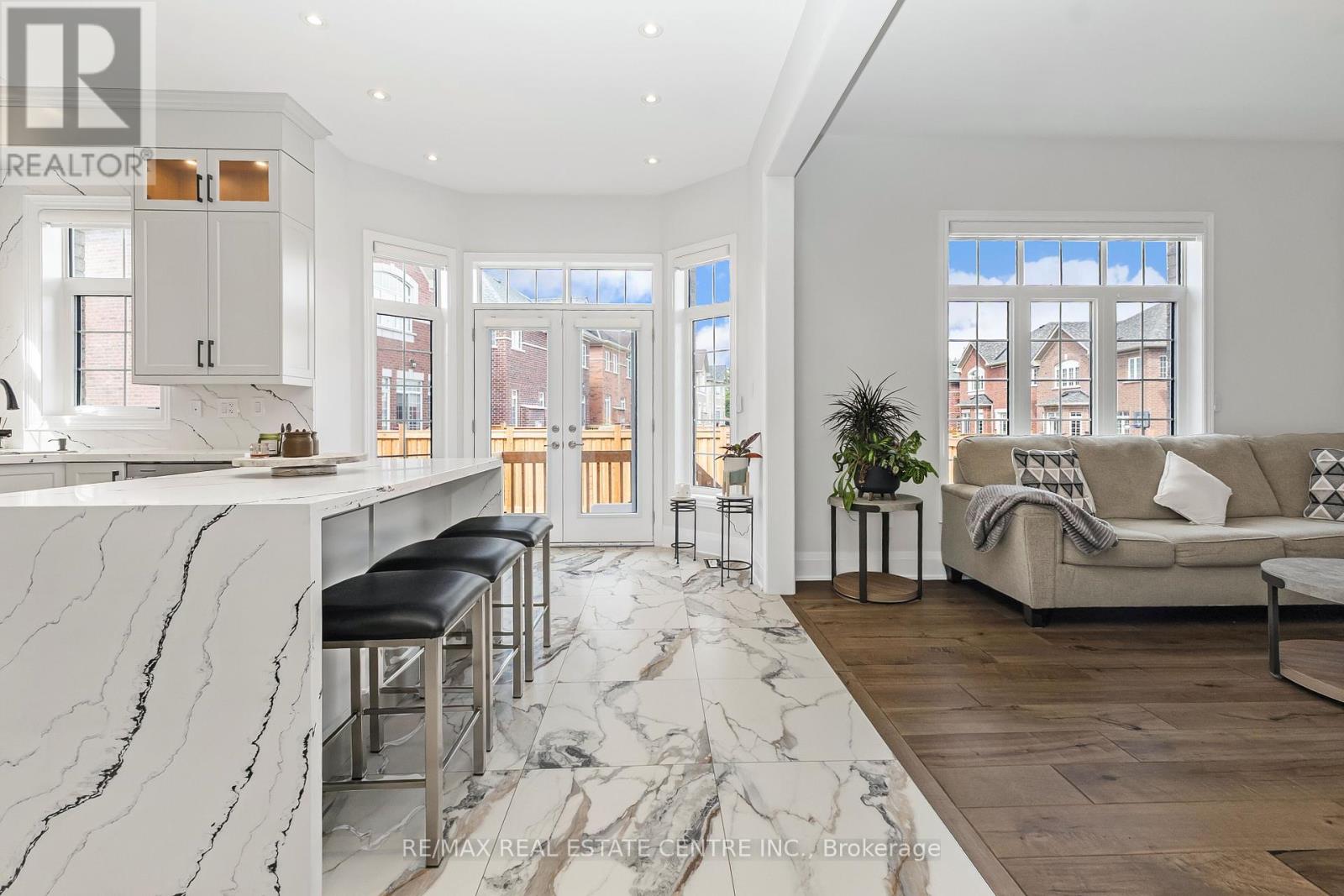 15369 Danby Road, Halton Hills (Georgetown), Ontario  L7G 5G2 - Photo 21 - W12435213