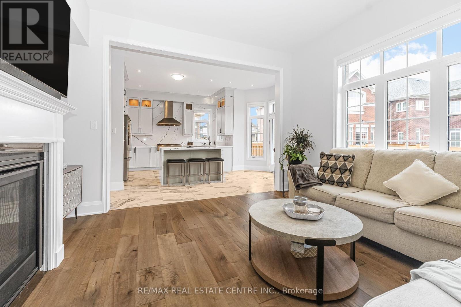 15369 Danby Road, Halton Hills (Georgetown), Ontario  L7G 5G2 - Photo 22 - W12435213