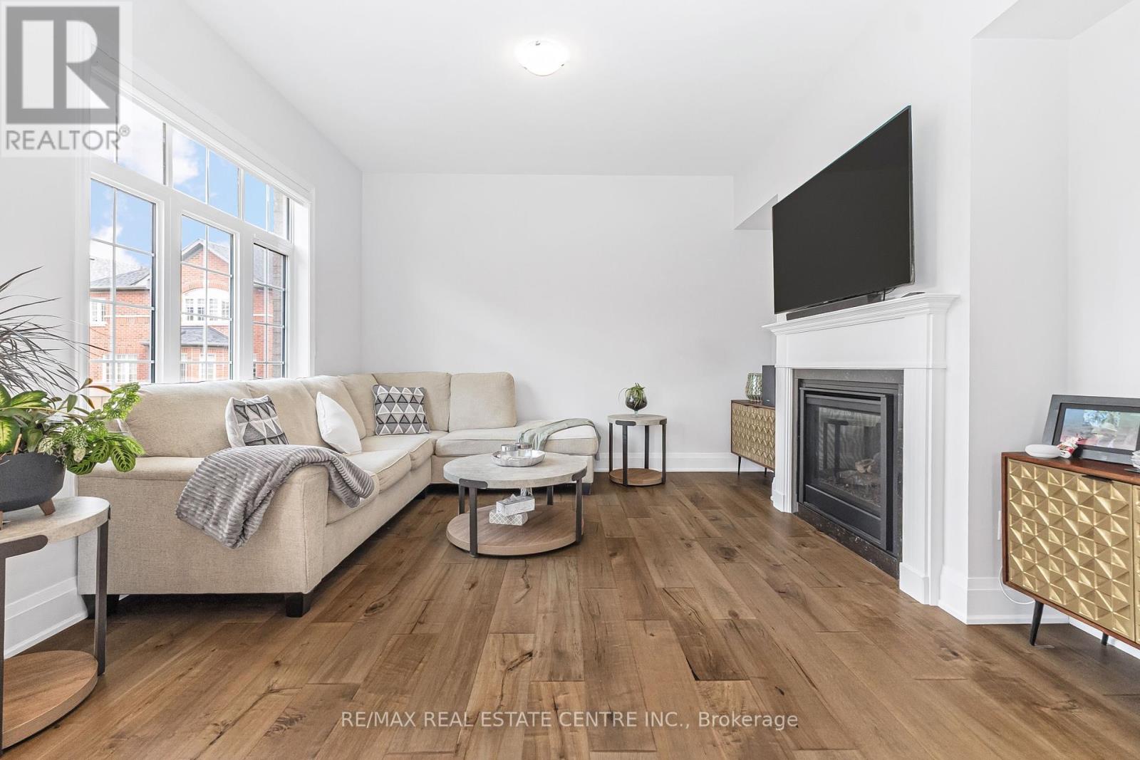 15369 Danby Road, Halton Hills (Georgetown), Ontario  L7G 5G2 - Photo 23 - W12435213