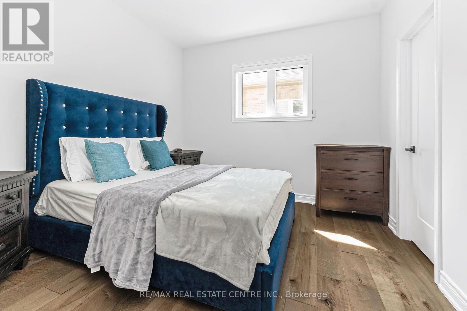 15369 Danby Road, Halton Hills (Georgetown), Ontario  L7G 5G2 - Photo 36 - W12435213