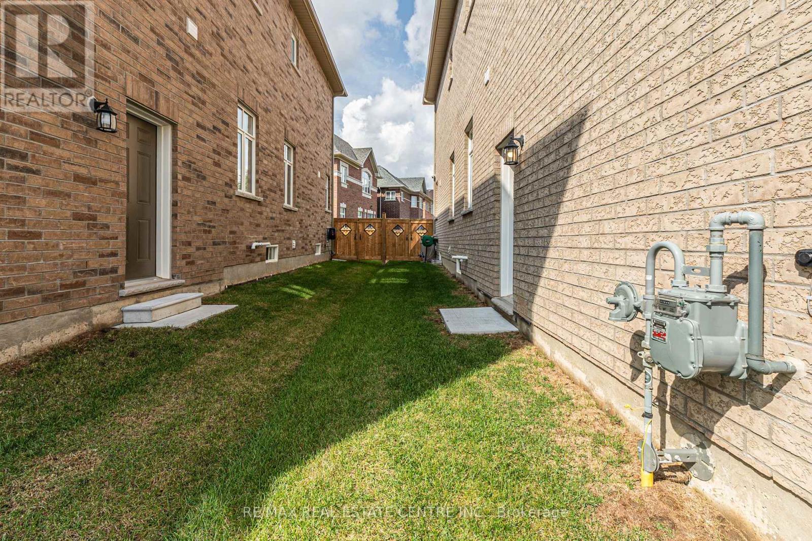 15369 Danby Road, Halton Hills (Georgetown), Ontario  L7G 5G2 - Photo 39 - W12435213