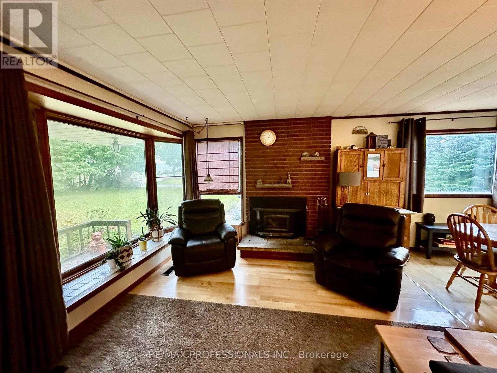 13958 Trafalgar Road, Halton Hills (Rural Halton Hills), Ontario  L7G 4S4 - Photo 3 - W12436176