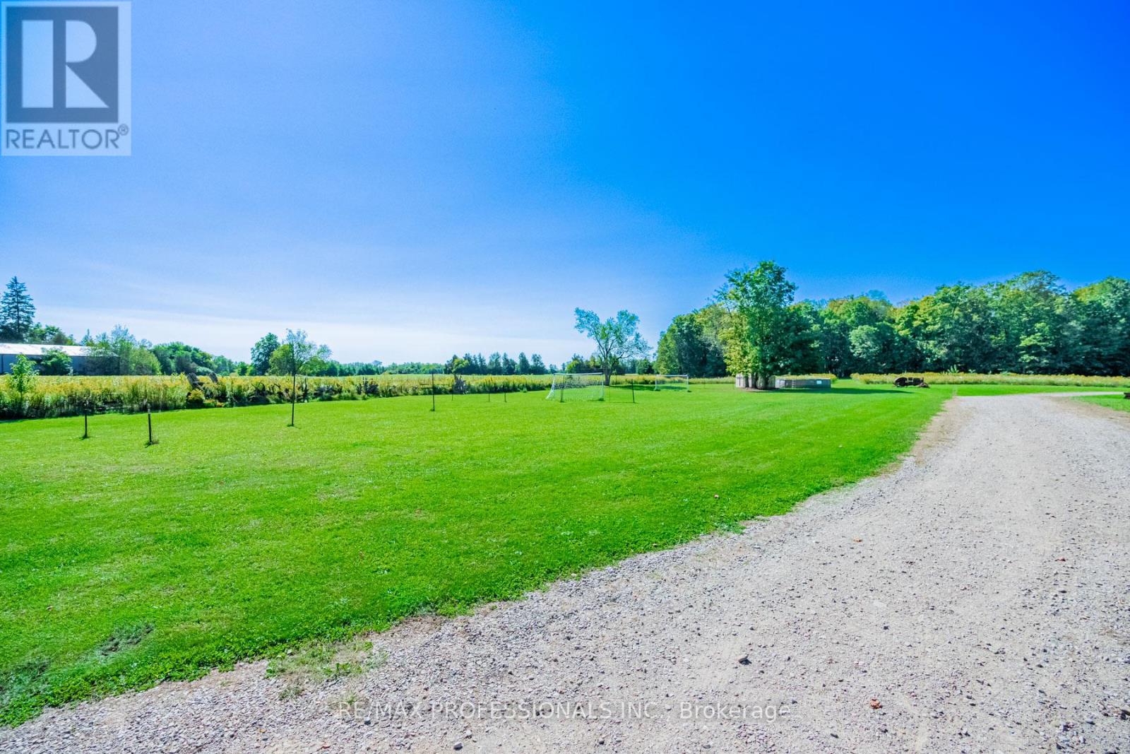 13908 Trafalgar Road, Halton Hills (Rural Halton Hills), Ontario  L7G 4S4 - Photo 12 - W12436214