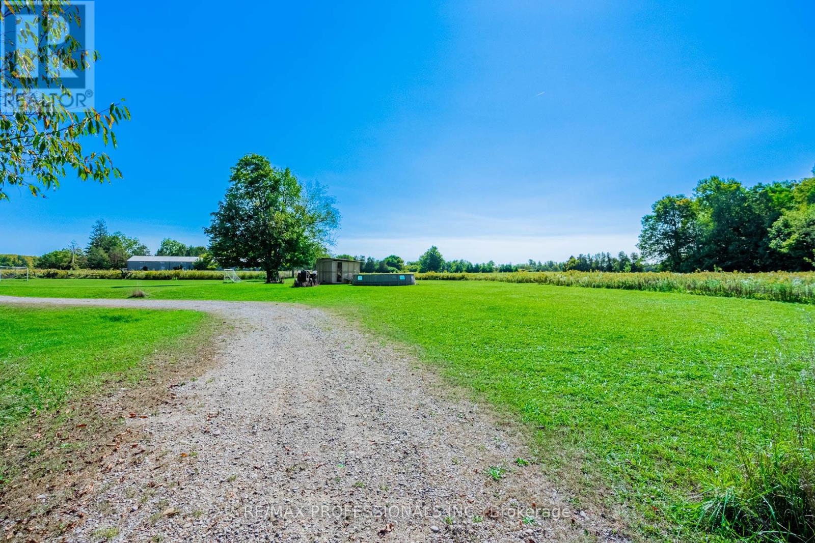 13908 Trafalgar Road, Halton Hills (Rural Halton Hills), Ontario  L7G 4S4 - Photo 20 - W12436214