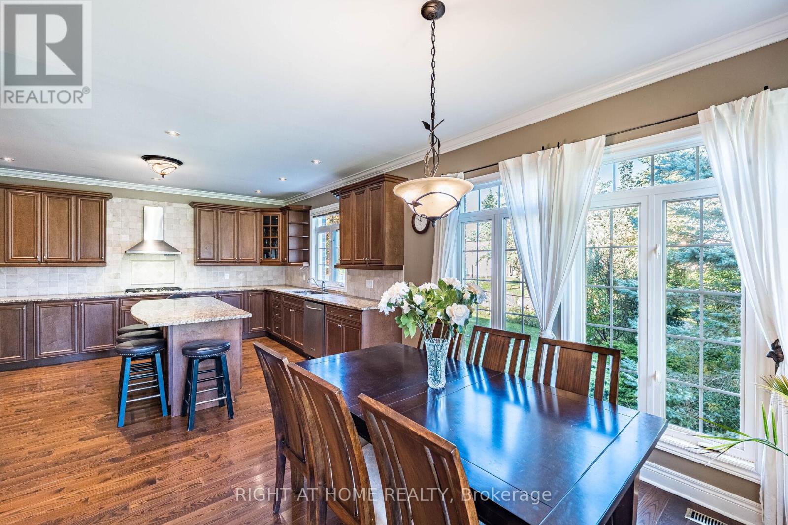 11150 Menzies Court, Milton (Brookville/haltonville), Ontario  L0P 1B0 - Photo 19 - W12441157