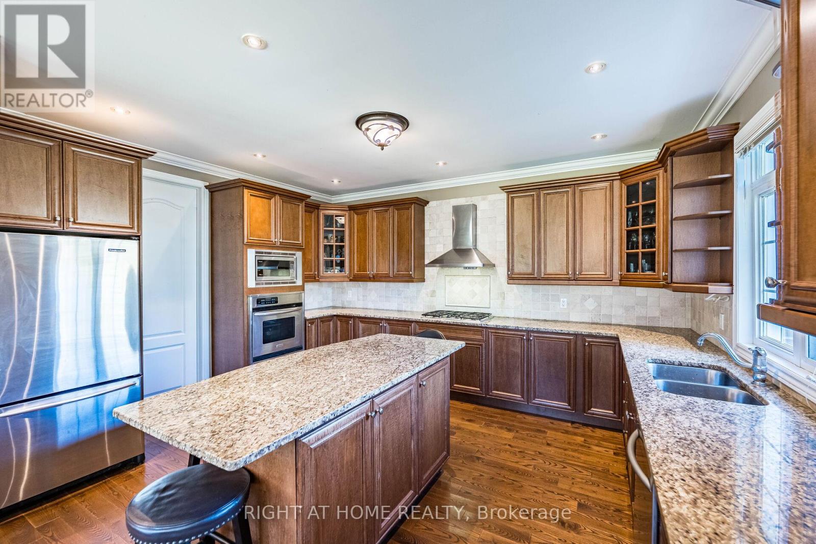 11150 Menzies Court, Milton (Brookville/haltonville), Ontario  L0P 1B0 - Photo 22 - W12441157