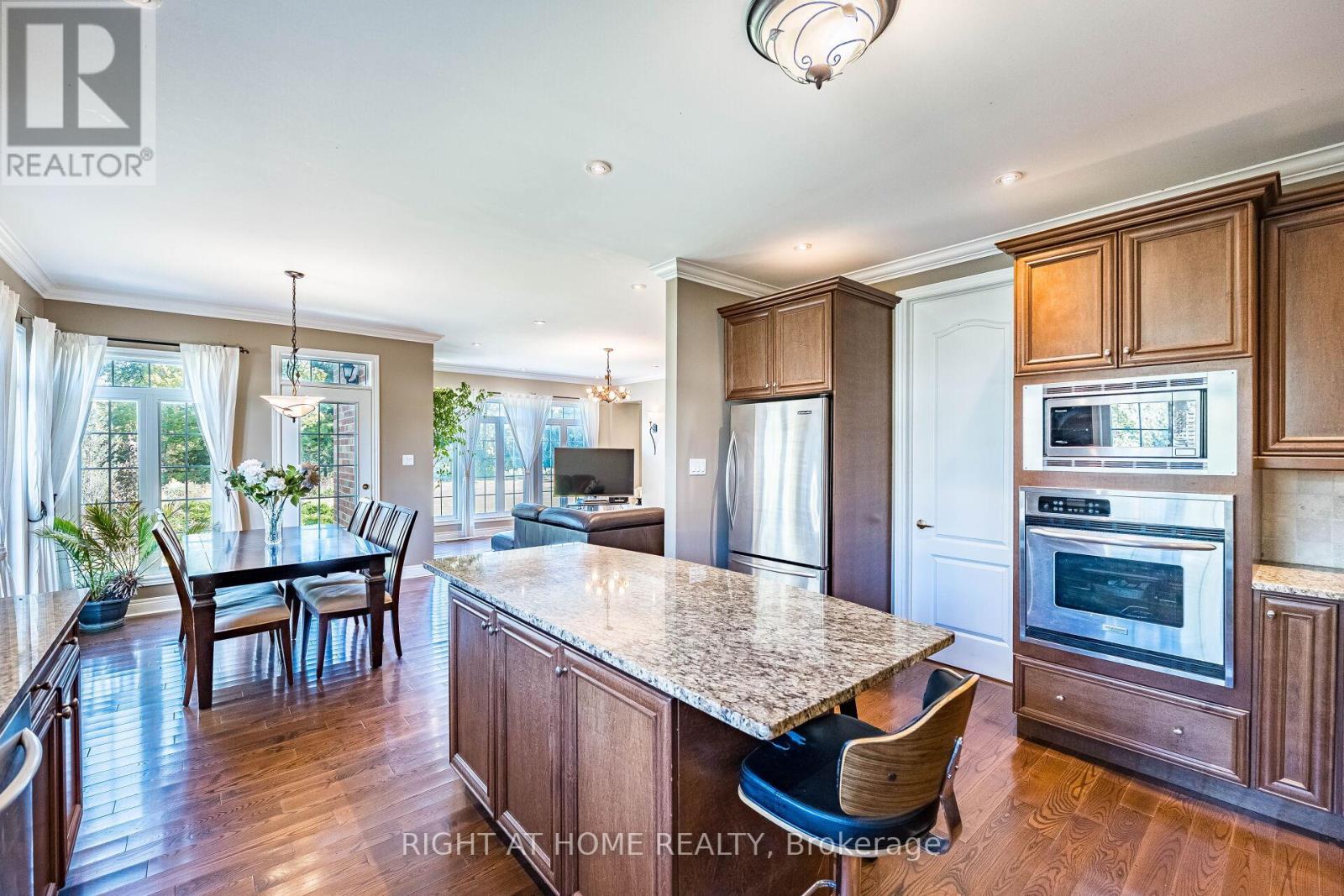 11150 Menzies Court, Milton (Brookville/haltonville), Ontario  L0P 1B0 - Photo 24 - W12441157