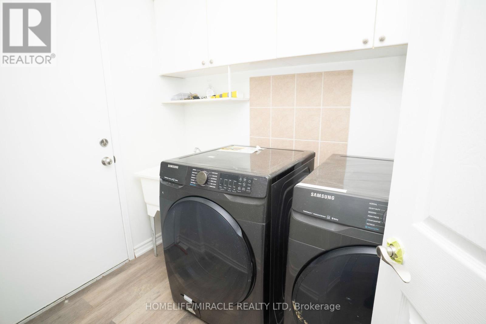 27 Killaloe Crescent, Halton Hills (Georgetown), Ontario  L7G 5N2 - Photo 21 - W12441720