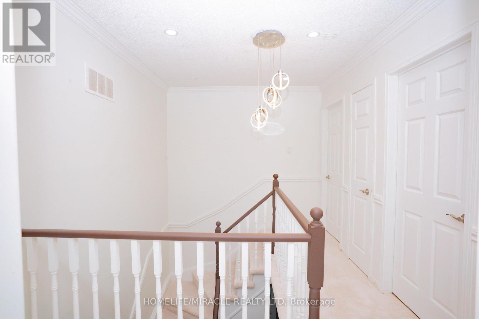 27 Killaloe Crescent, Halton Hills (Georgetown), Ontario  L7G 5N2 - Photo 22 - W12441720