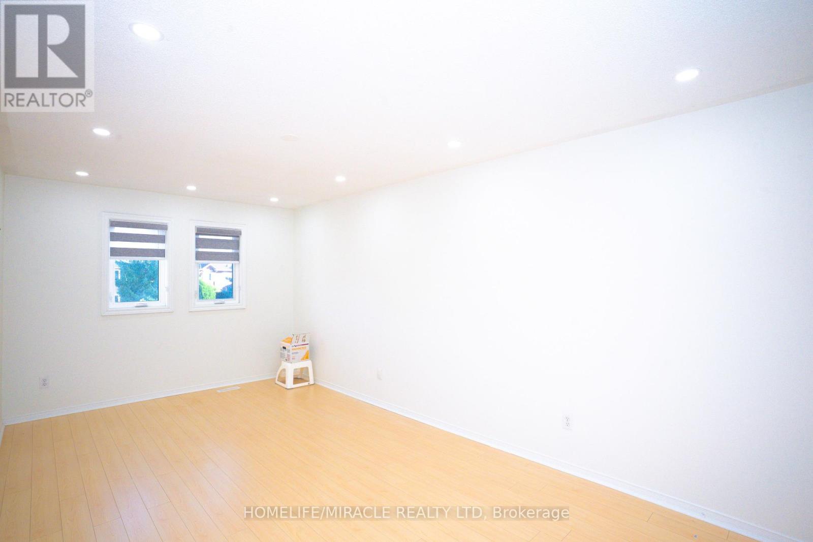 27 Killaloe Crescent, Halton Hills (Georgetown), Ontario  L7G 5N2 - Photo 28 - W12441720