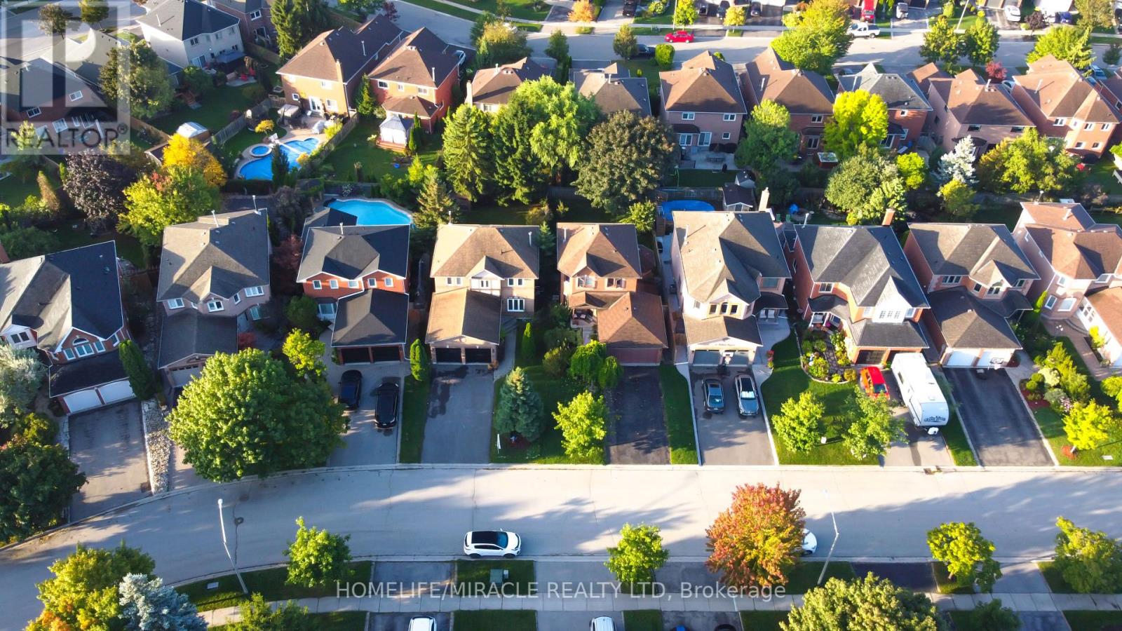 27 Killaloe Crescent, Halton Hills (Georgetown), Ontario  L7G 5N2 - Photo 37 - W12441720