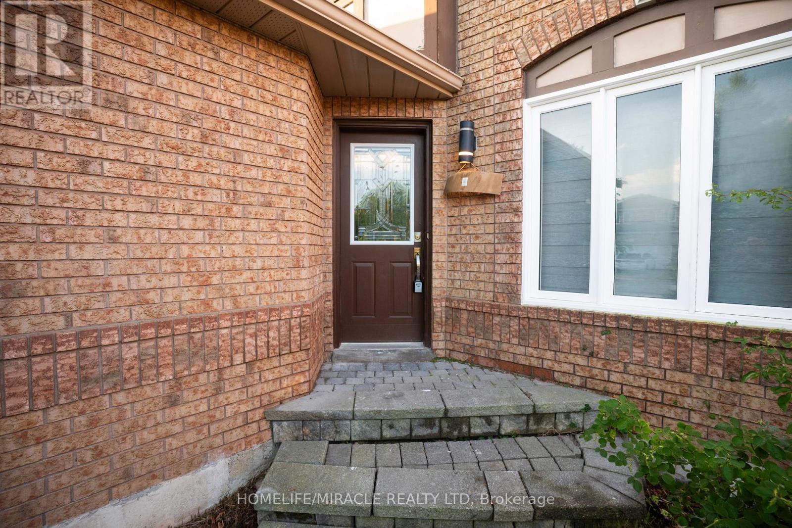 27 Killaloe Crescent, Halton Hills (Georgetown), Ontario  L7G 5N2 - Photo 38 - W12441720