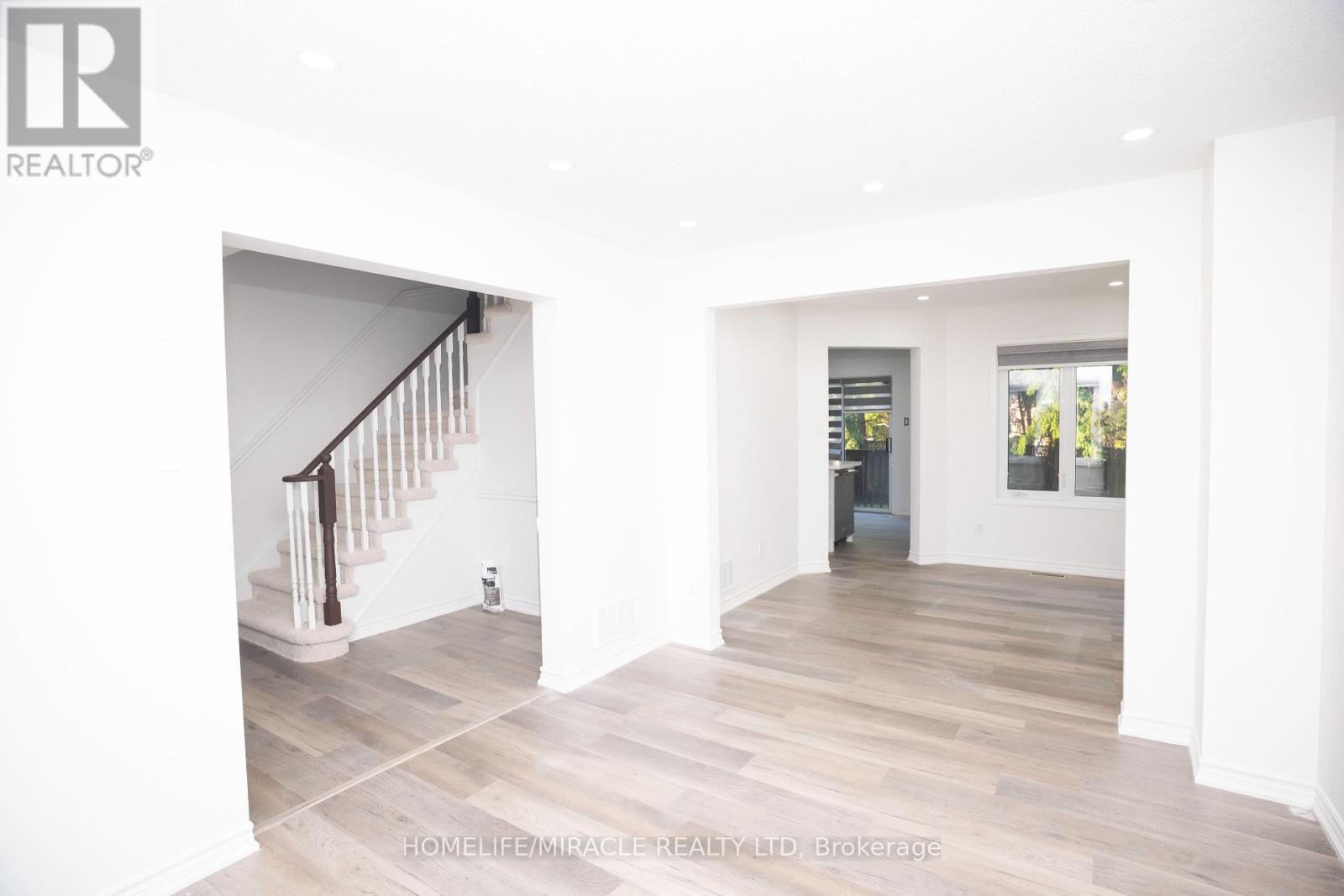 27 Killaloe Crescent, Halton Hills (Georgetown), Ontario  L7G 5N2 - Photo 39 - W12441720