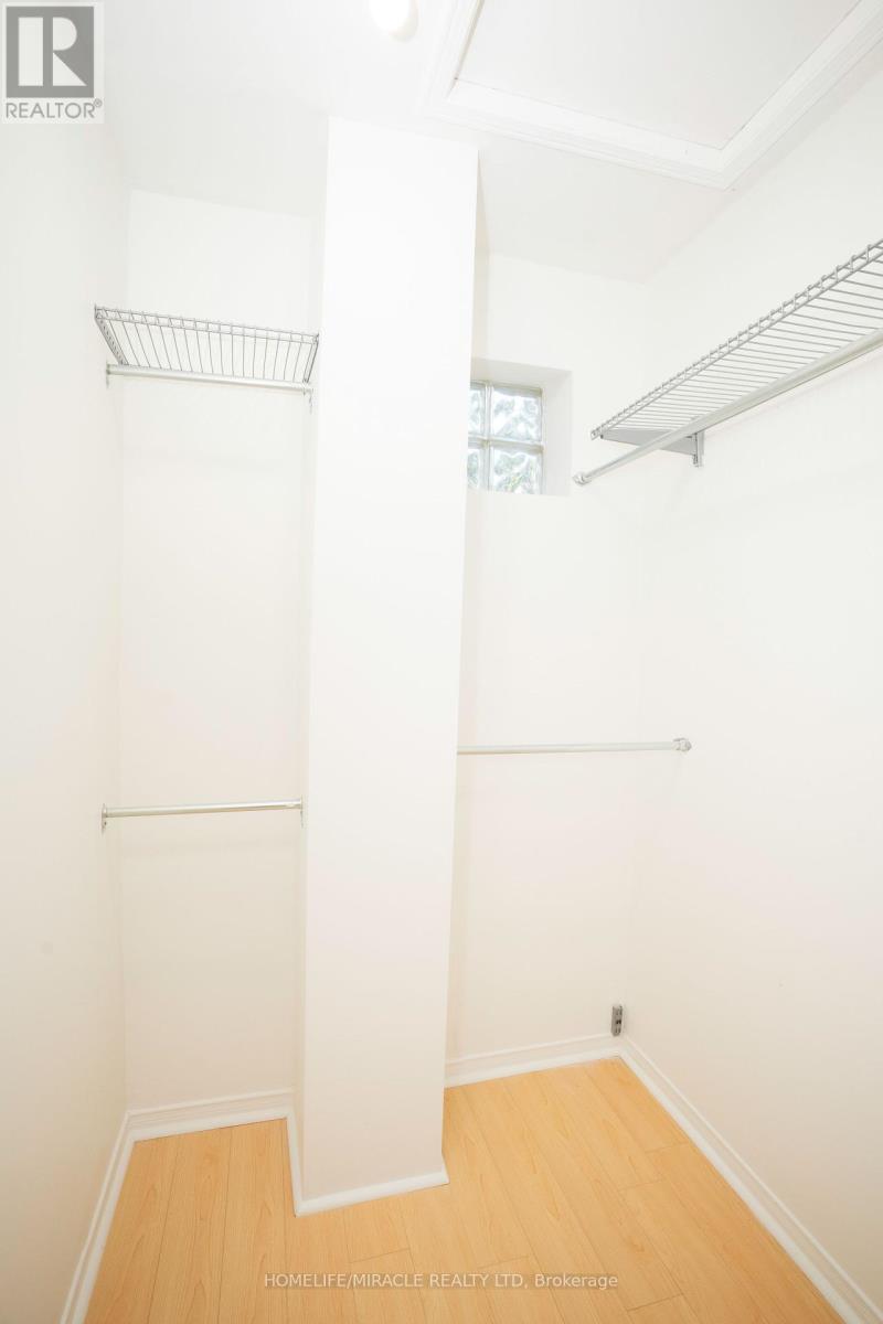 27 Killaloe Crescent, Halton Hills (Georgetown), Ontario  L7G 5N2 - Photo 42 - W12441720