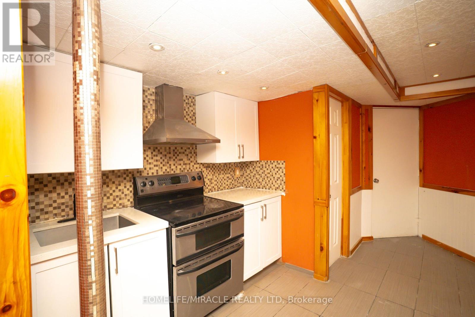 27 Killaloe Crescent, Halton Hills (Georgetown), Ontario  L7G 5N2 - Photo 48 - W12441720