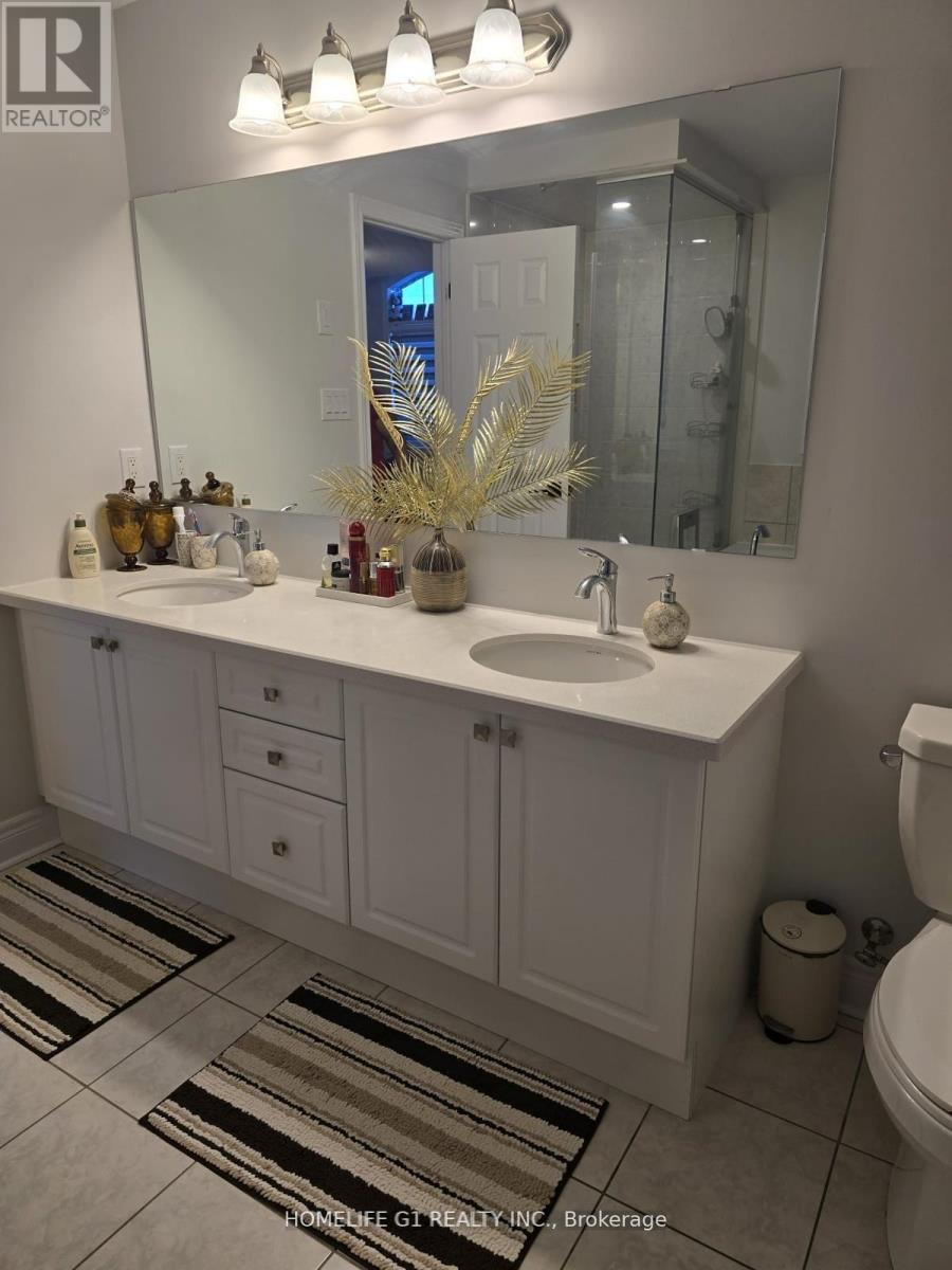 32 Branigan Crescent, Halton Hills (Georgetown), Ontario  L7G 0N1 - Photo 6 - W12444541