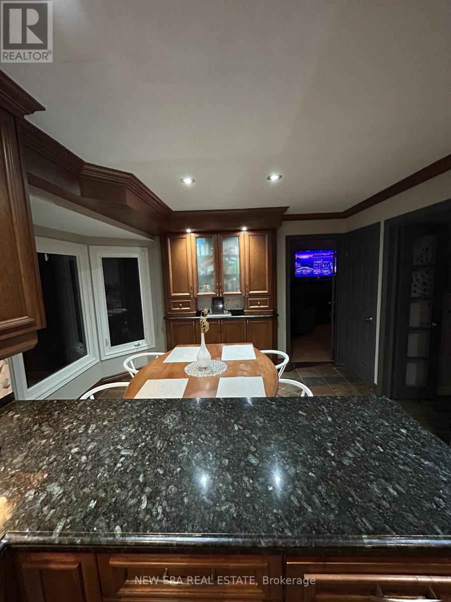 14227 Trafalgar Road, Halton Hills (Rural Halton Hills), Ontario  L7G 4S4 - Photo 24 - W12448835